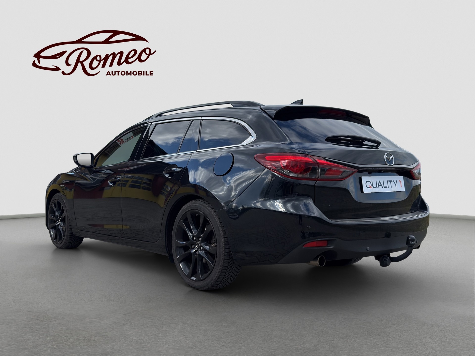 MAZDA 6 Sportwagon 2.2 D 16V HP Revolution ** Schiebedach ** Anhängerkupplung ** Voll-Leder **-image-2