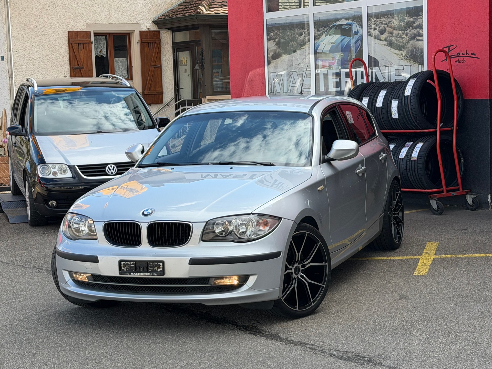 BMW 118i-image-6
