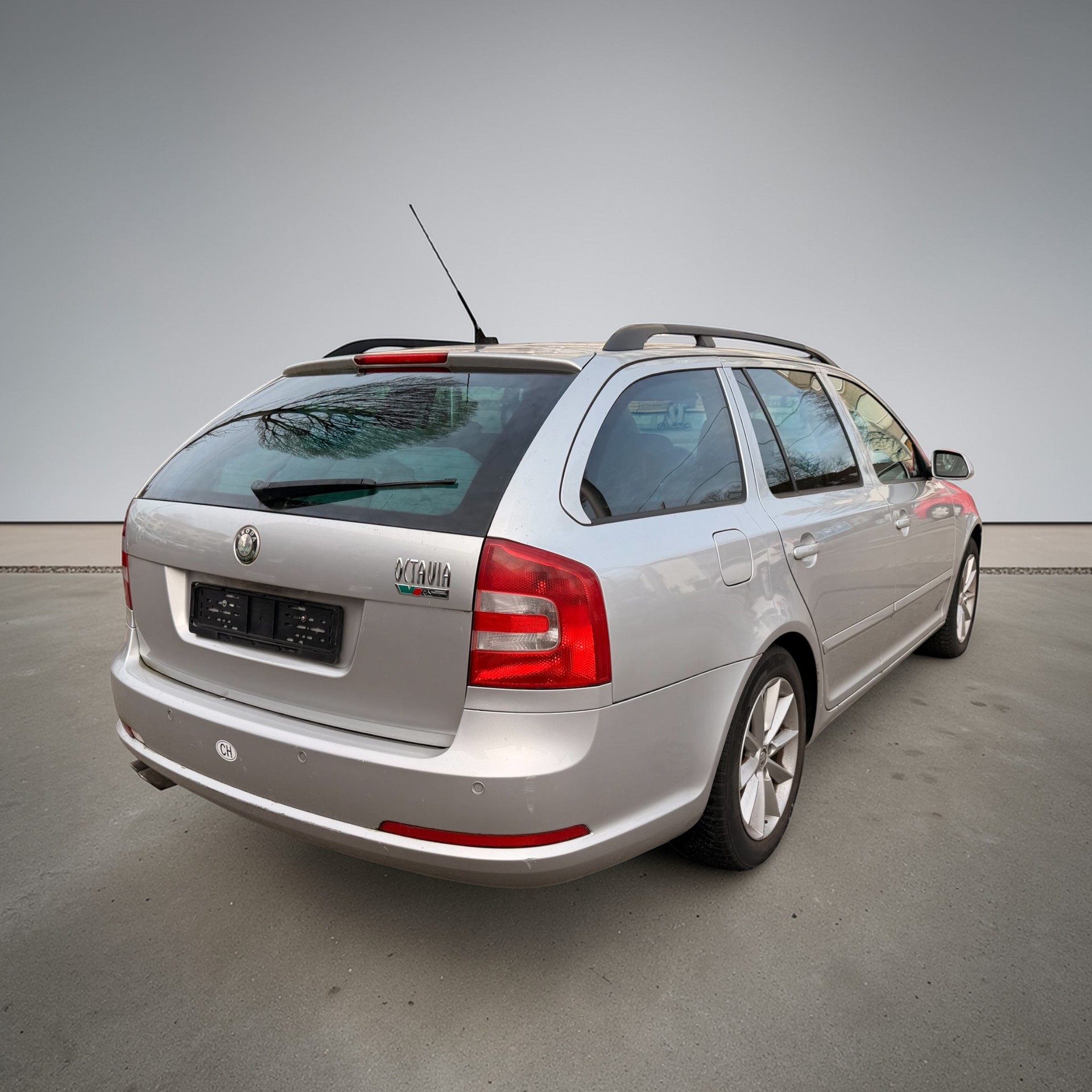 SKODA Octavia 2.0 TFSI RS-image-7