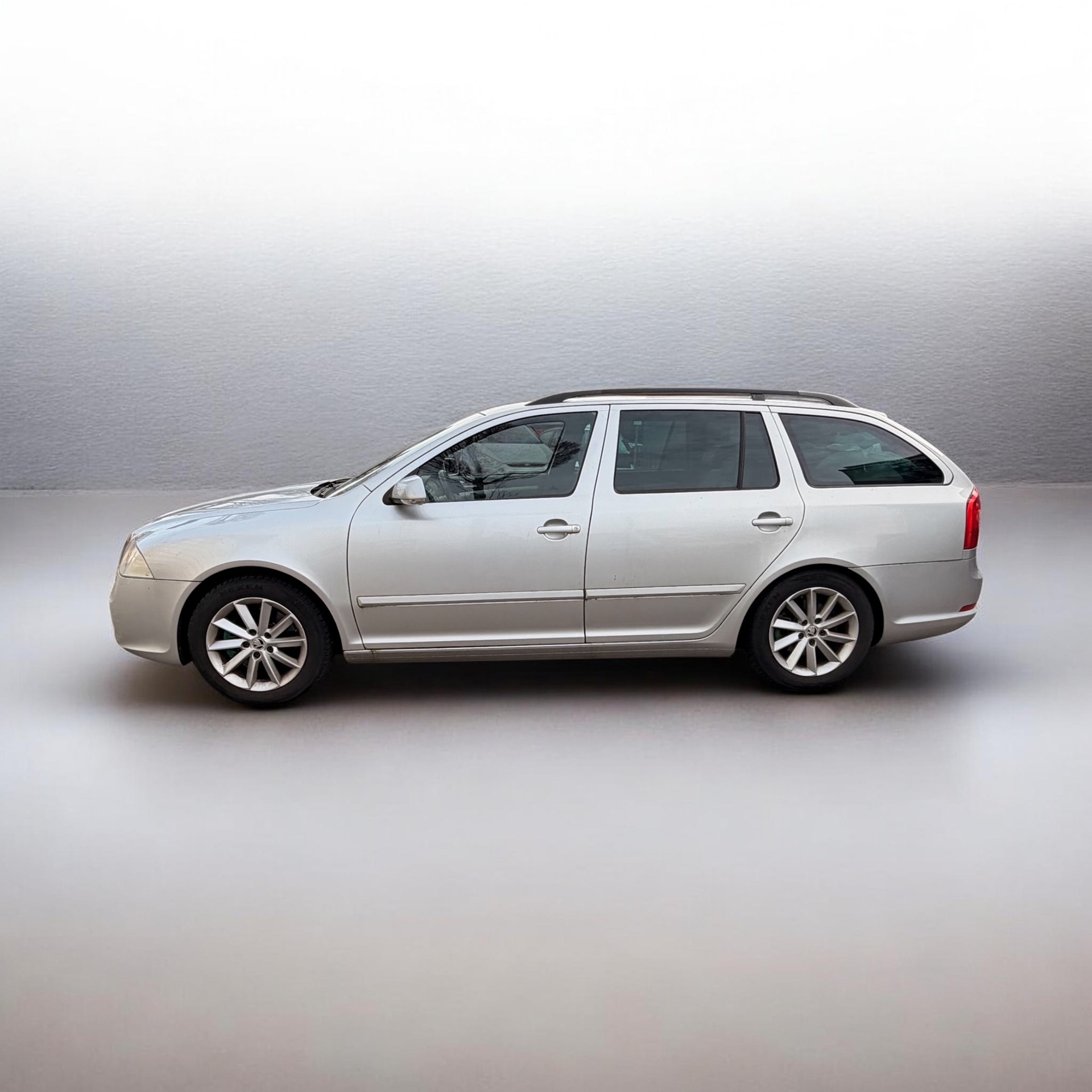 SKODA Octavia 2.0 TFSI RS-image-2