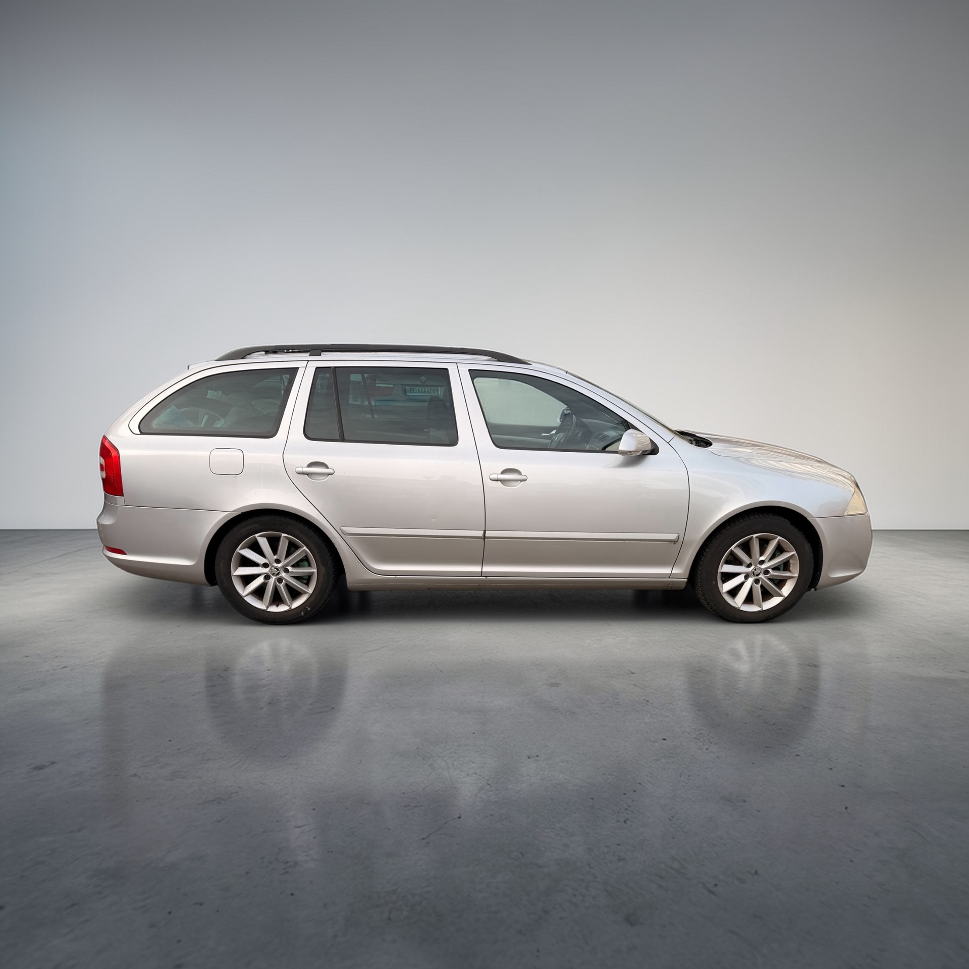 SKODA Octavia 2.0 TFSI RS-image-6