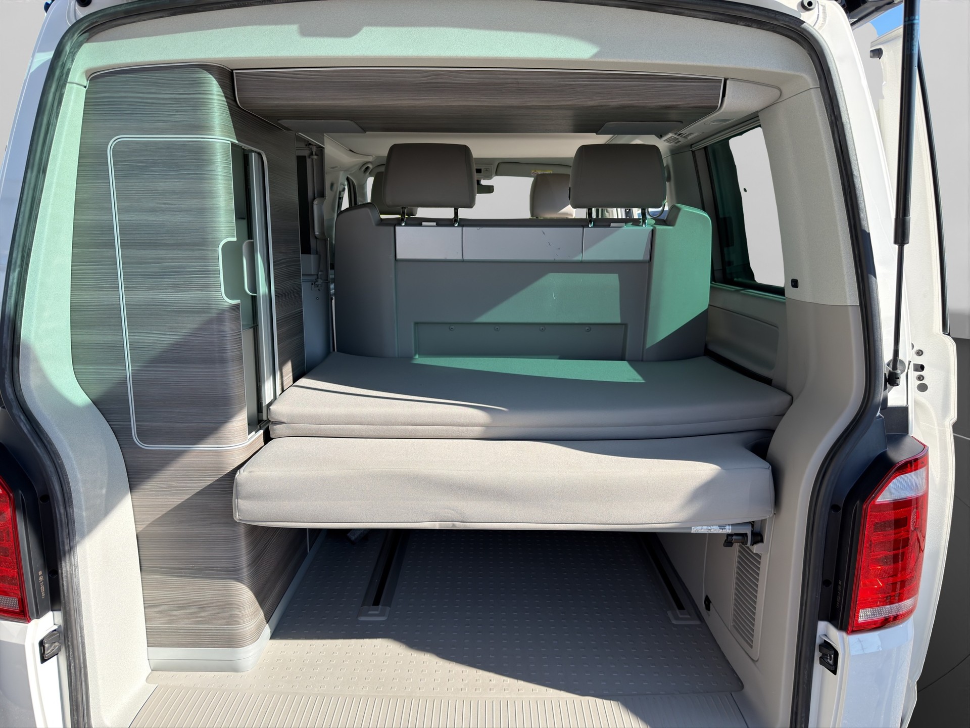 VW T6 California 2.0 TDI Ocean DSG-image-13