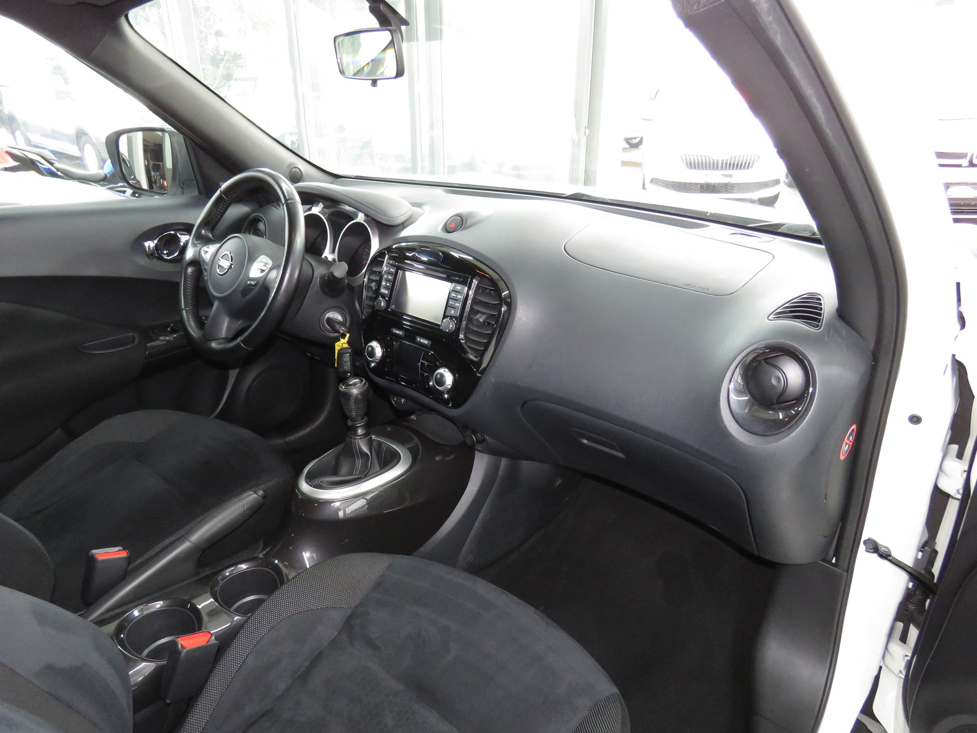 NISSAN Juke 1.2 DIG-T tekna-image-10