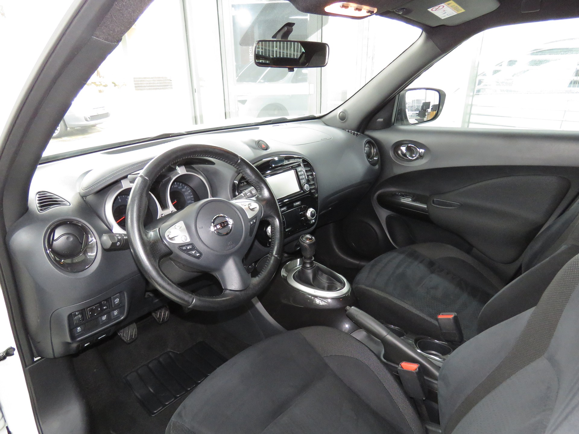 NISSAN Juke 1.2 DIG-T tekna-image-6
