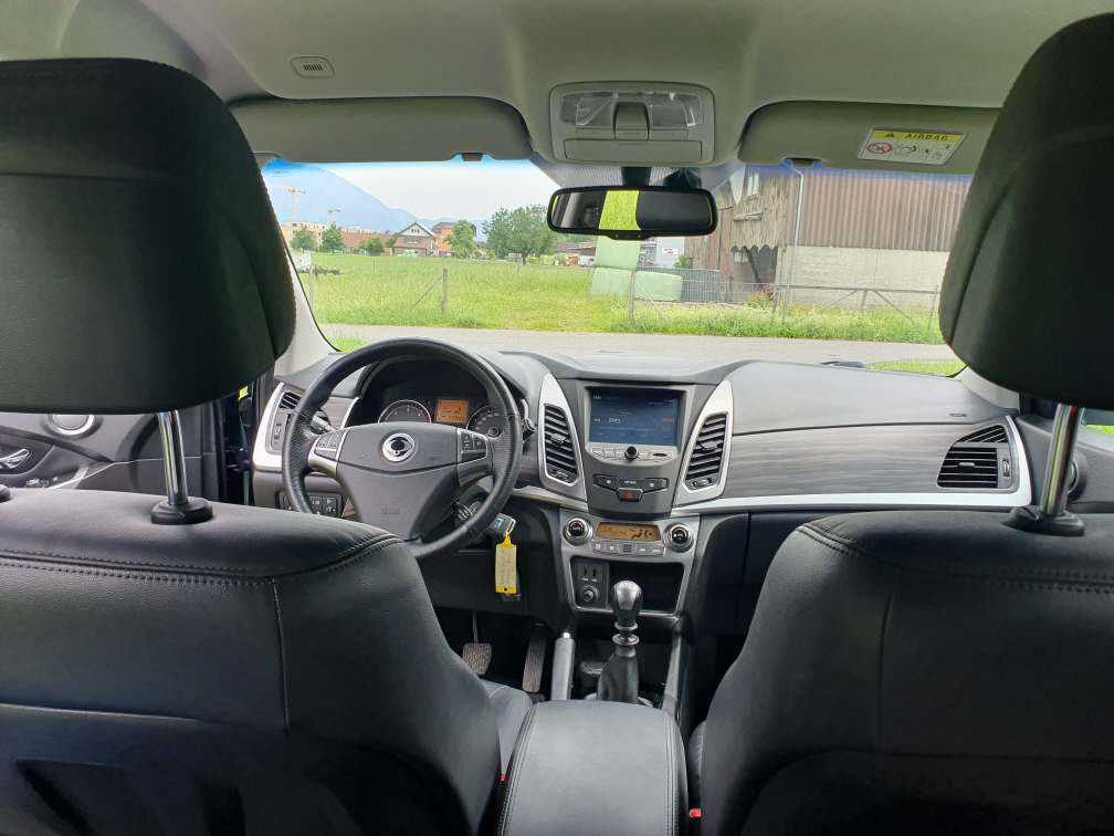 KGM-SsangYong Korando 2.2 e-XDi Sapphire 4WD-image-11