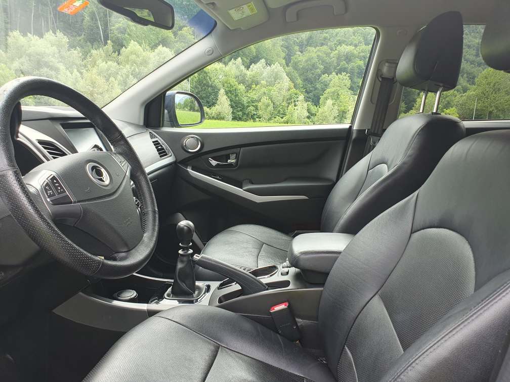 KGM-SsangYong Korando 2.2 e-XDi Sapphire 4WD-image-10