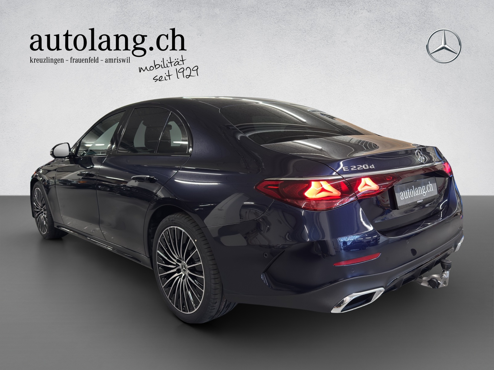 MERCEDES-BENZ E 220 d AMG Line 4Matic-image-3