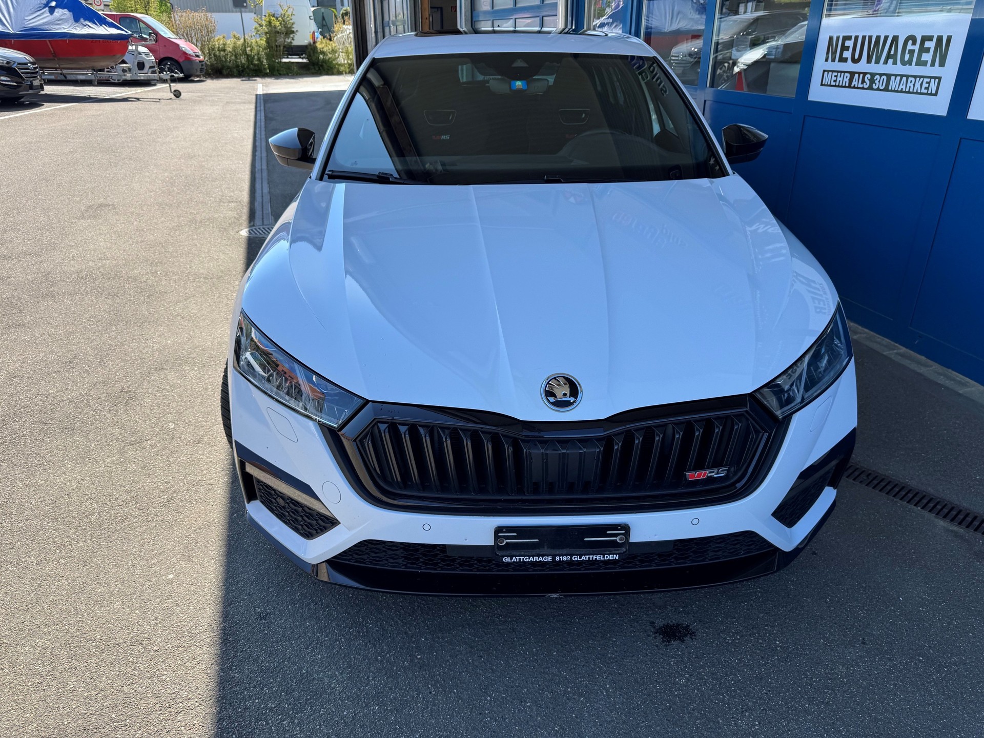 SKODA Octavia Combi 1.4 TSI PHEV DSG RS-image-0