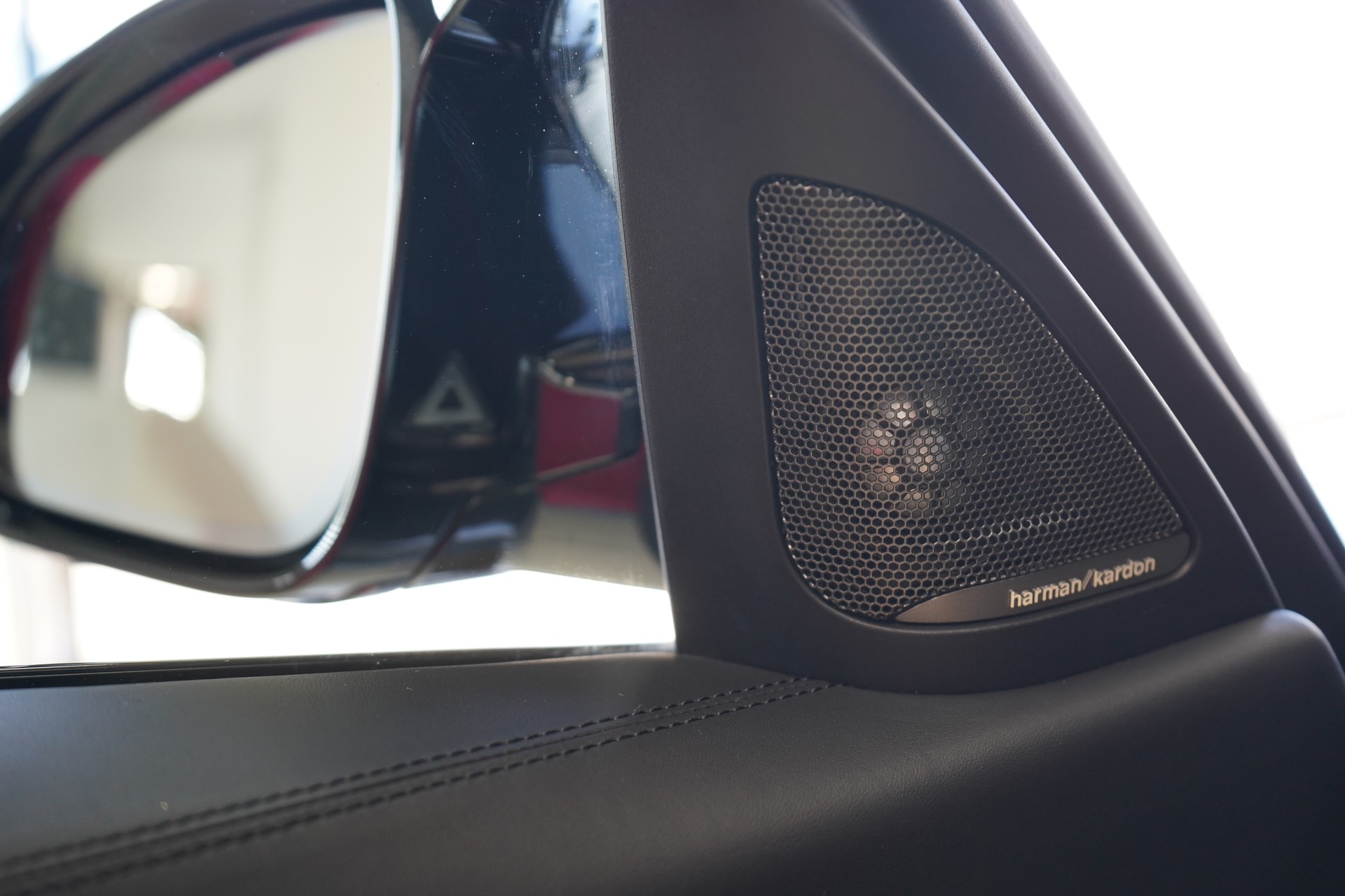 BMW M3 Competition Drivelogic / Grigio Telesto Perl **-image-22