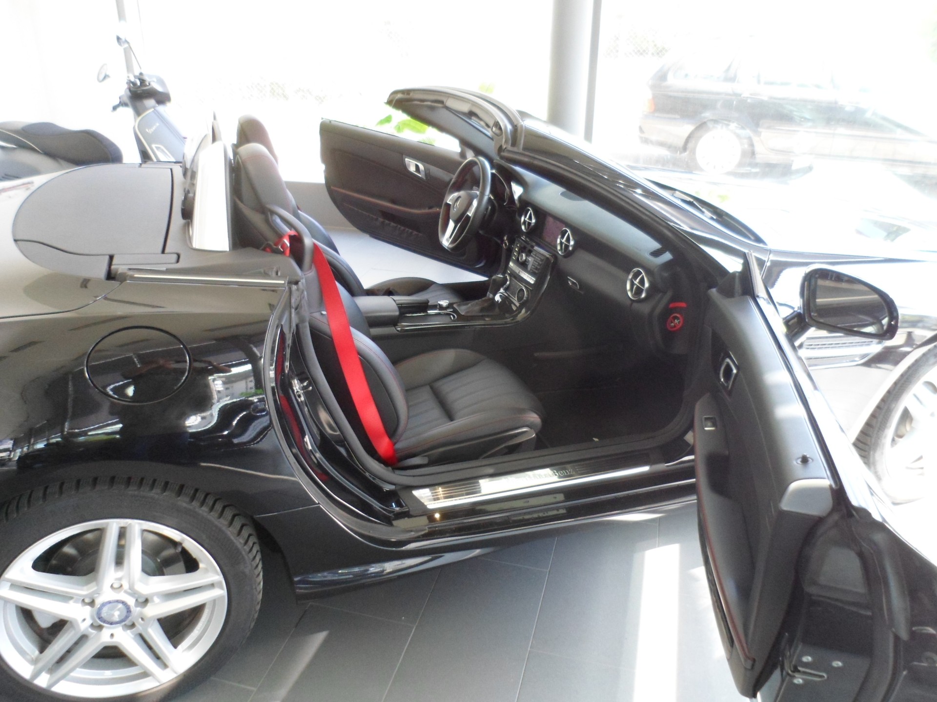 MERCEDES-BENZ SLK 200 7G-Tronic AMG Line-image-9