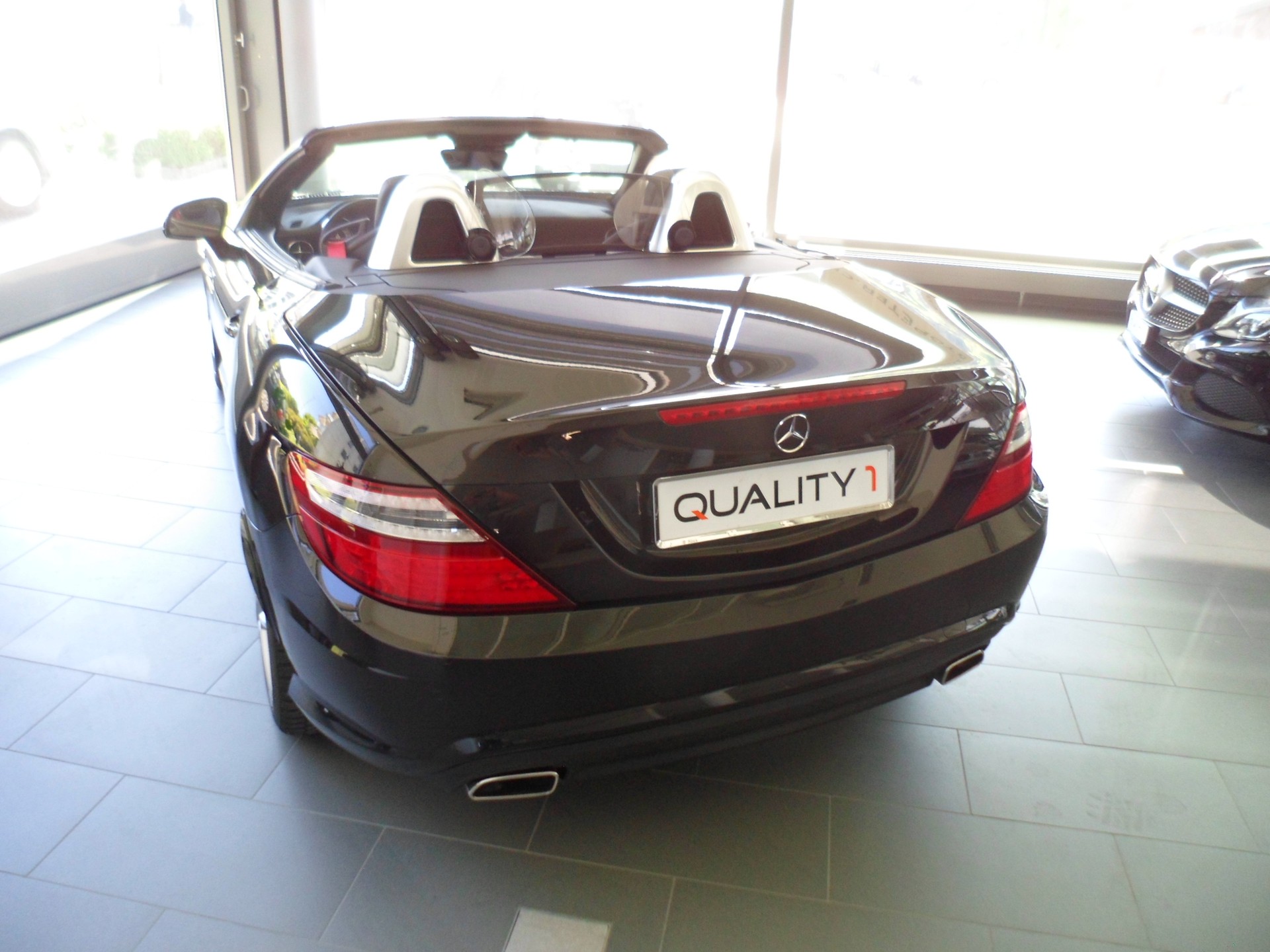 MERCEDES-BENZ SLK 200 7G-Tronic AMG Line-image-2