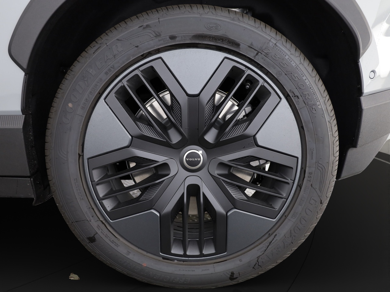 VOLVO EX30 CC E60 Twin Performance AWD-image-3