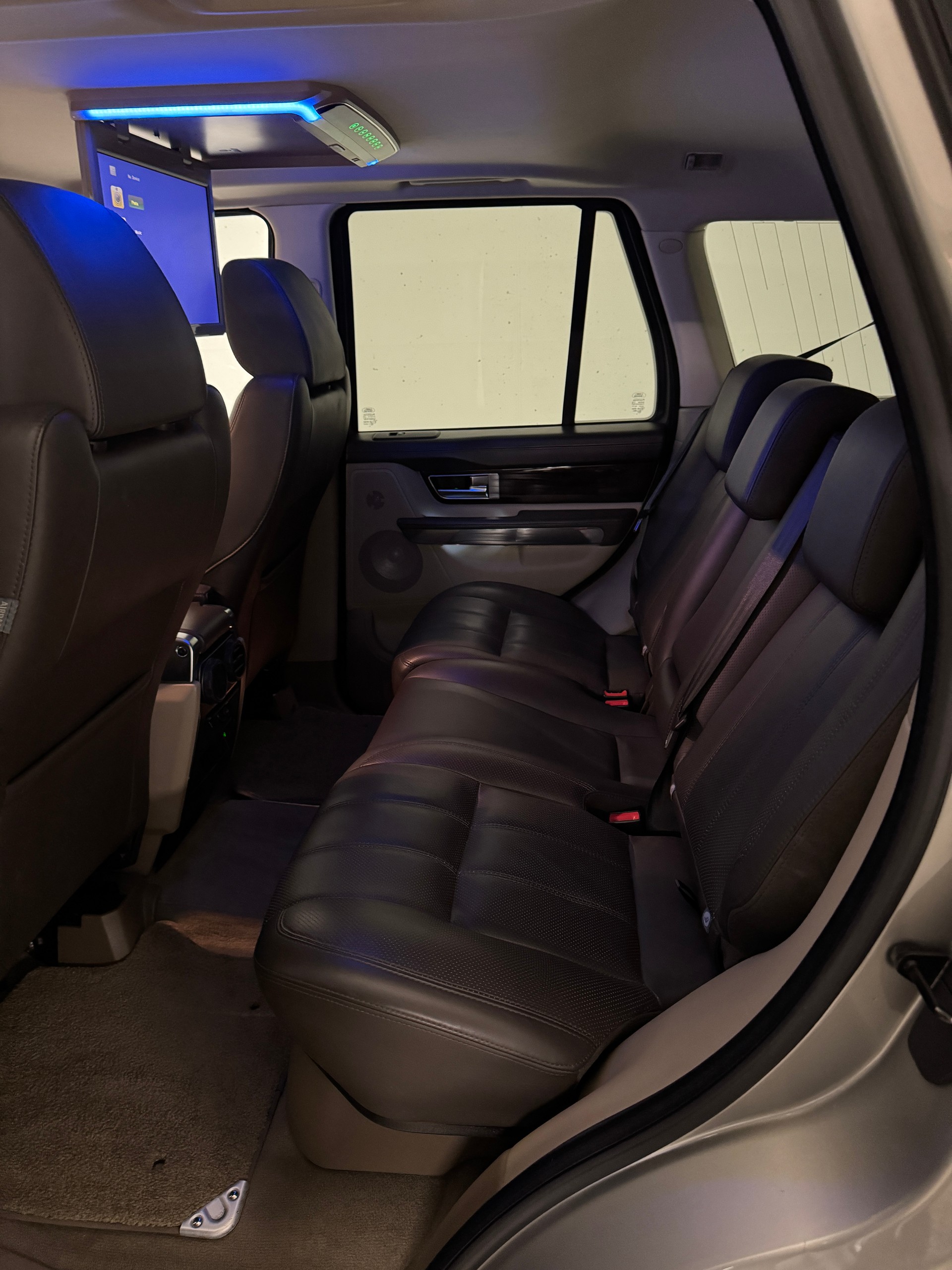 LAND ROVER Range Rover Sport TDV8 Autobiography Automatic *AHK* *Vollausstattung*-image-8