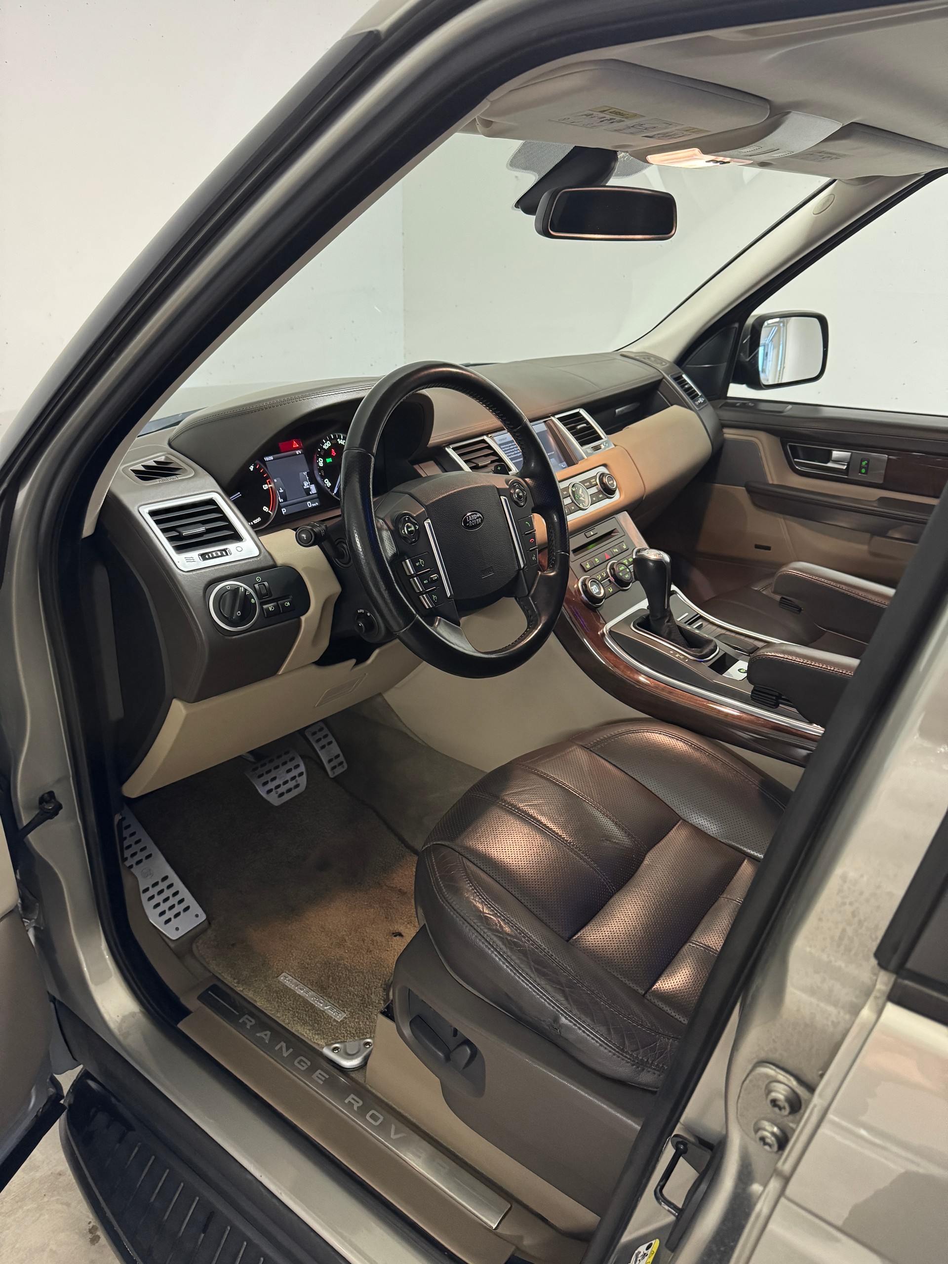 LAND ROVER Range Rover Sport TDV8 Autobiography Automatic *AHK* *Vollausstattung*-image-6