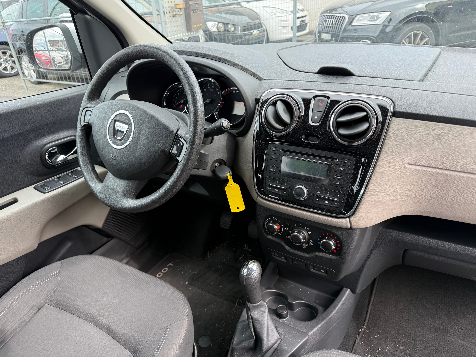 DACIA Lodgy 1.2 Turbo Supreme-image-4