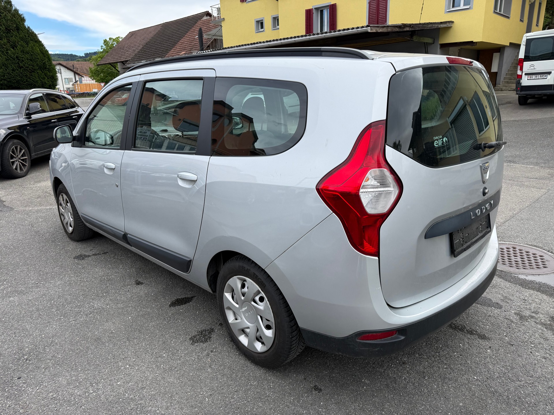 DACIA Lodgy 1.2 Turbo Supreme-image-3