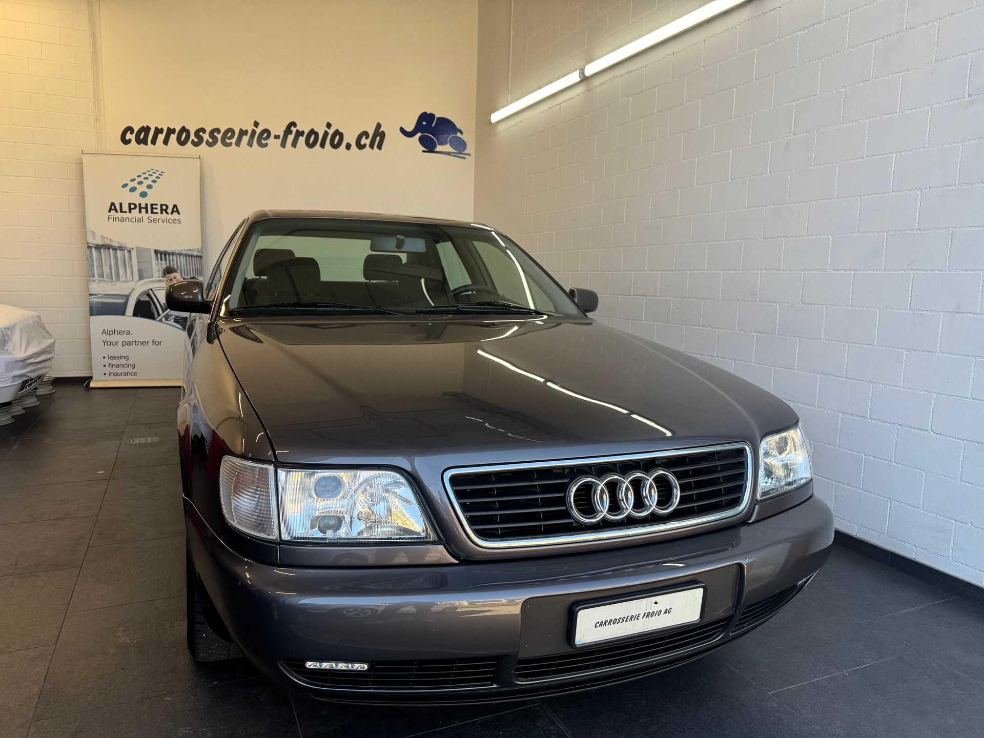 AUDI A6 2.6 E-image-21