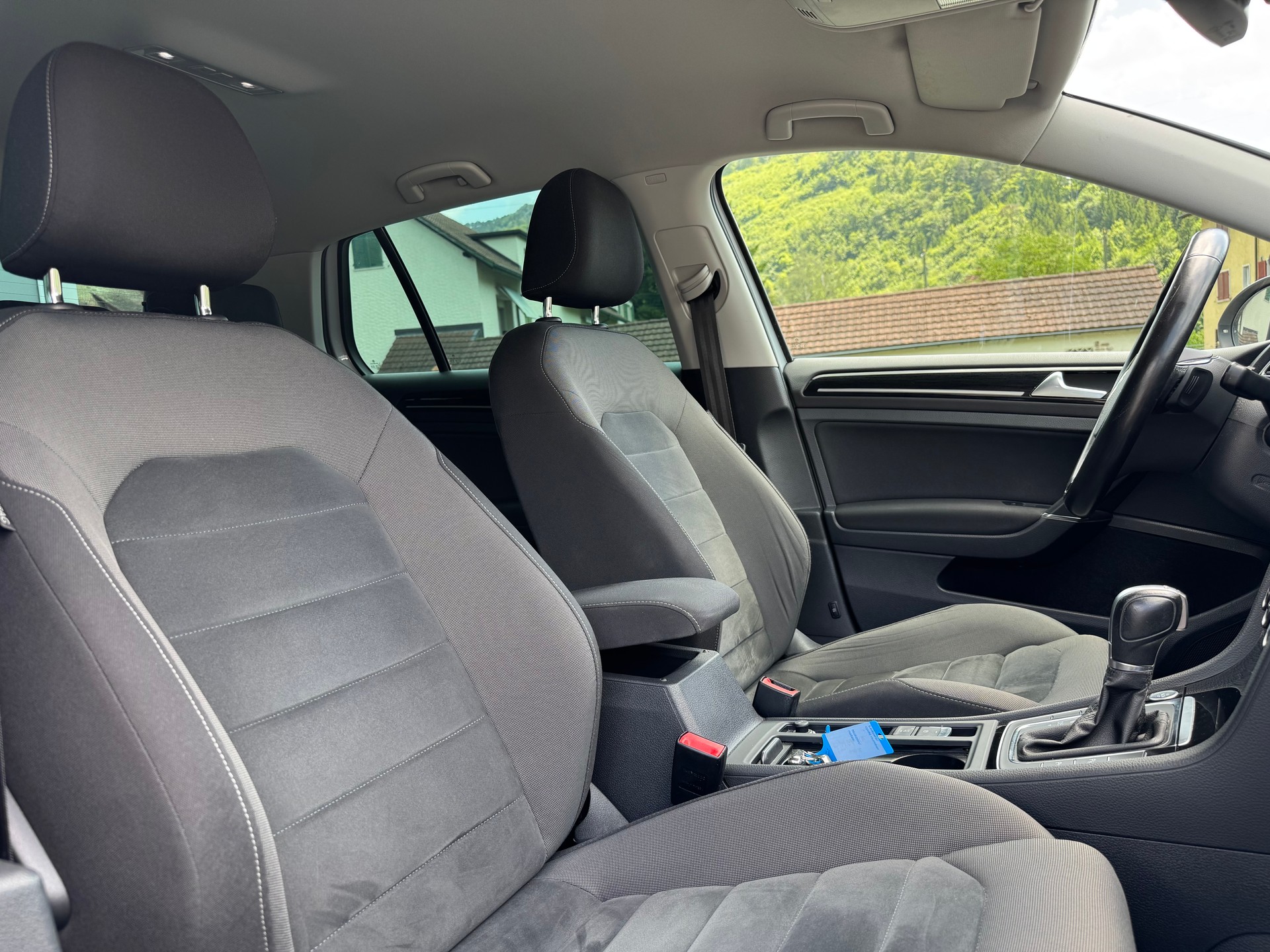 VW Golf 1.4 TSI Highline DSG-image-8