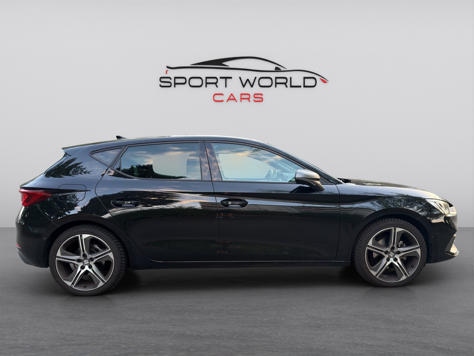 SEAT Leon 1.5 eTSI mHEV DSG FR-image-17