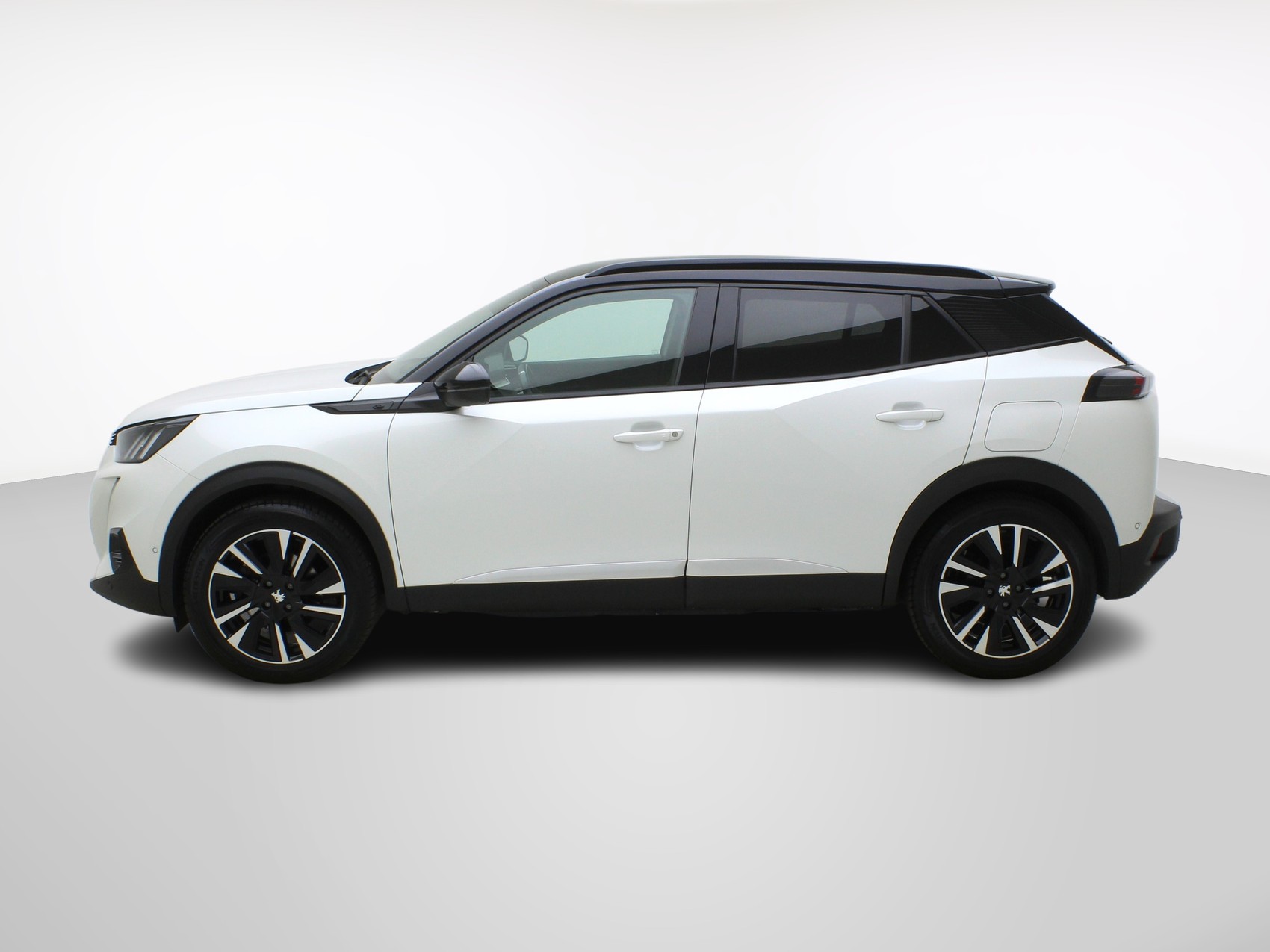 PEUGEOT 2008 e-GT-showroom-element-2