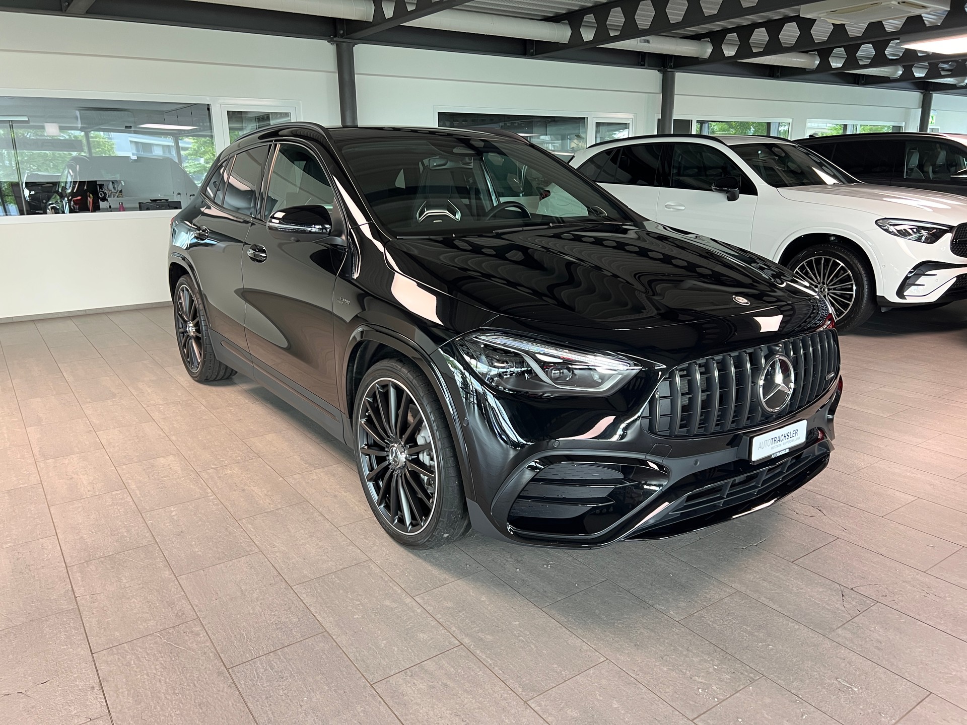 MERCEDES-BENZ GLA AMG 35 4Matic 8G-DCT-image-1