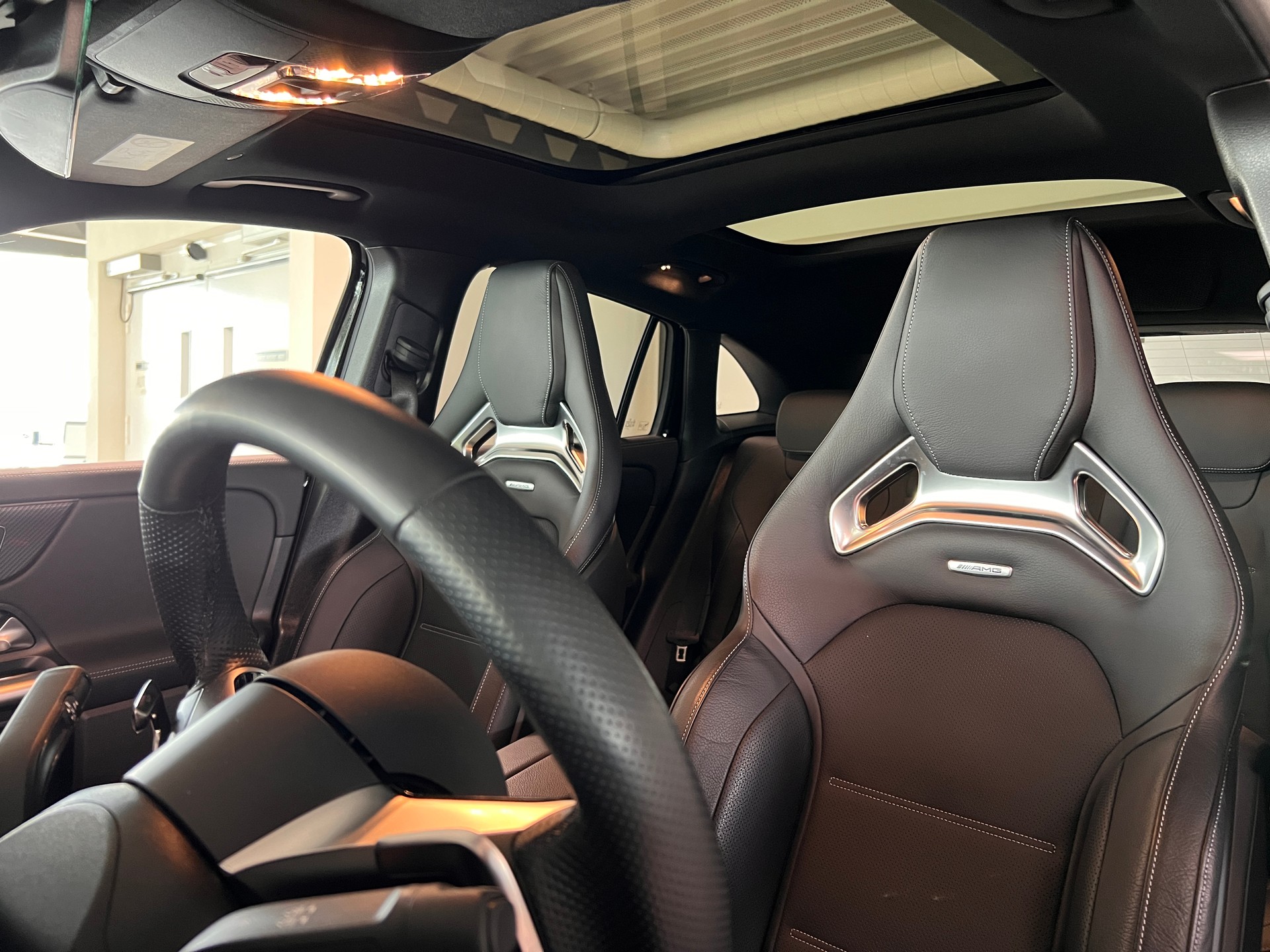 MERCEDES-BENZ GLA AMG 35 4Matic 8G-DCT-image-11
