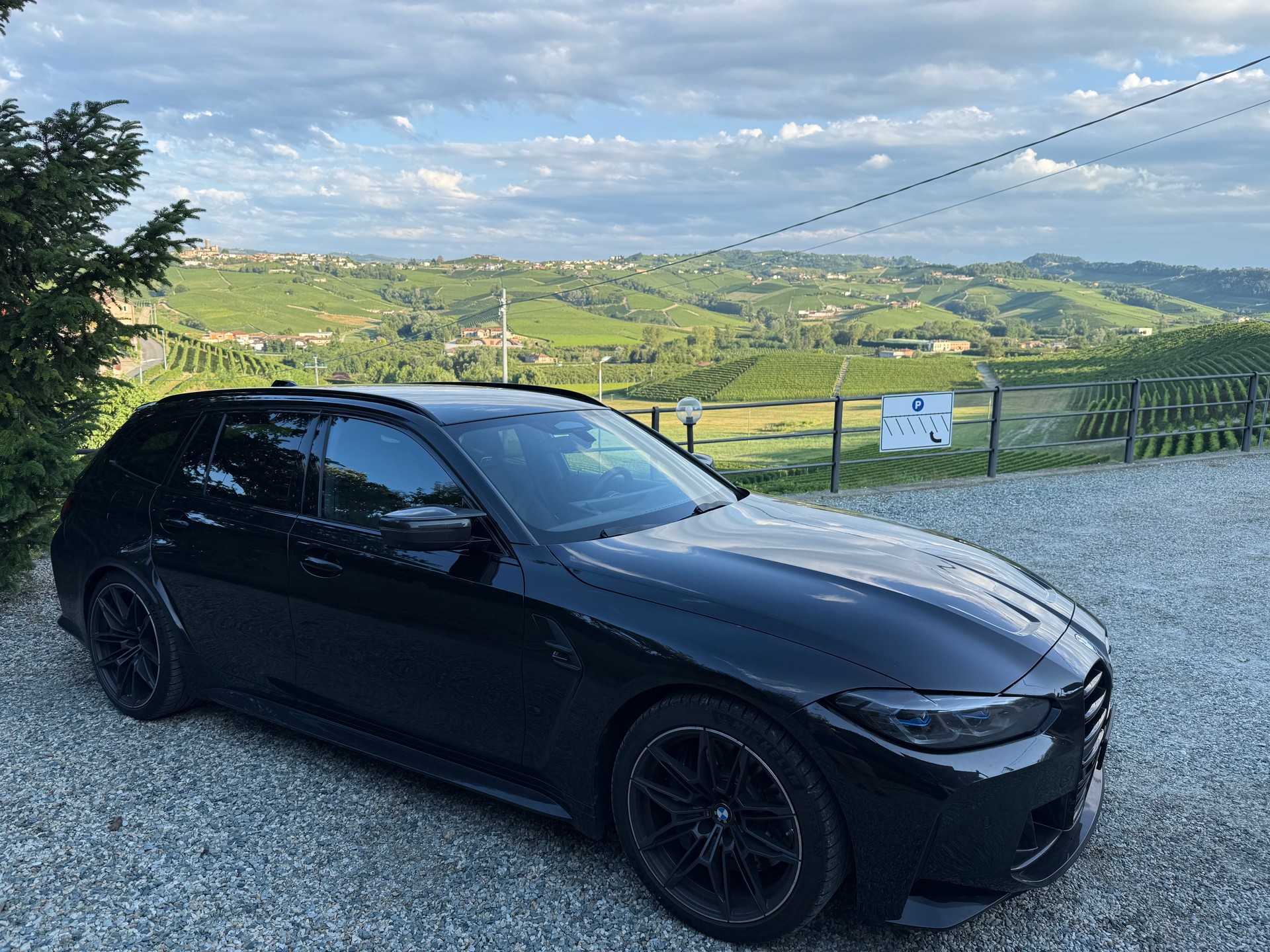 BMW Competition M Touring-image-0