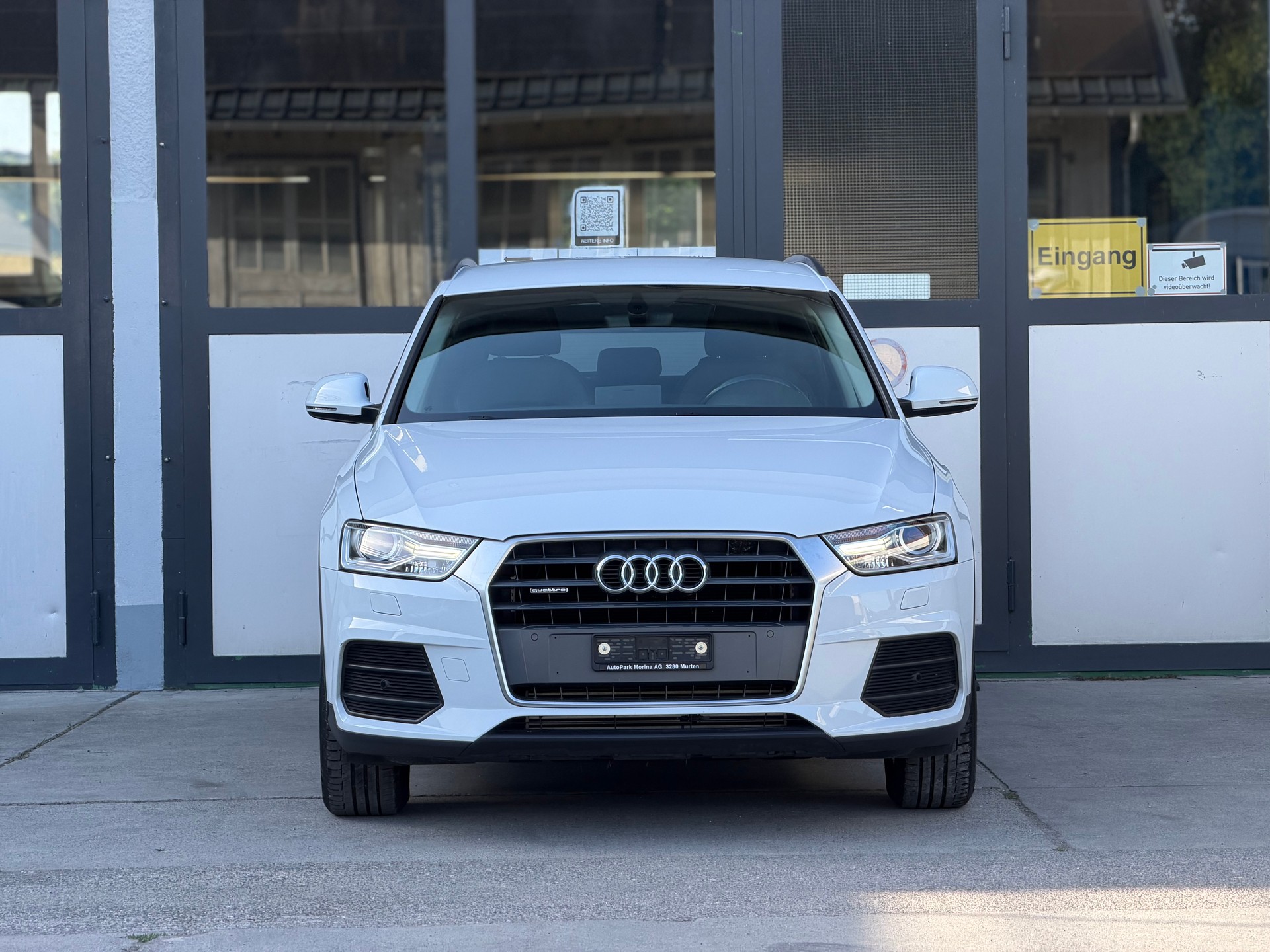 AUDI Q3 2.0 TFSI quattro S-tronic-image-2