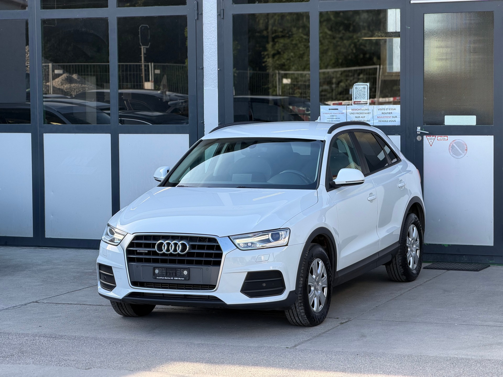 AUDI Q3 2.0 TFSI quattro S-tronic-image-1