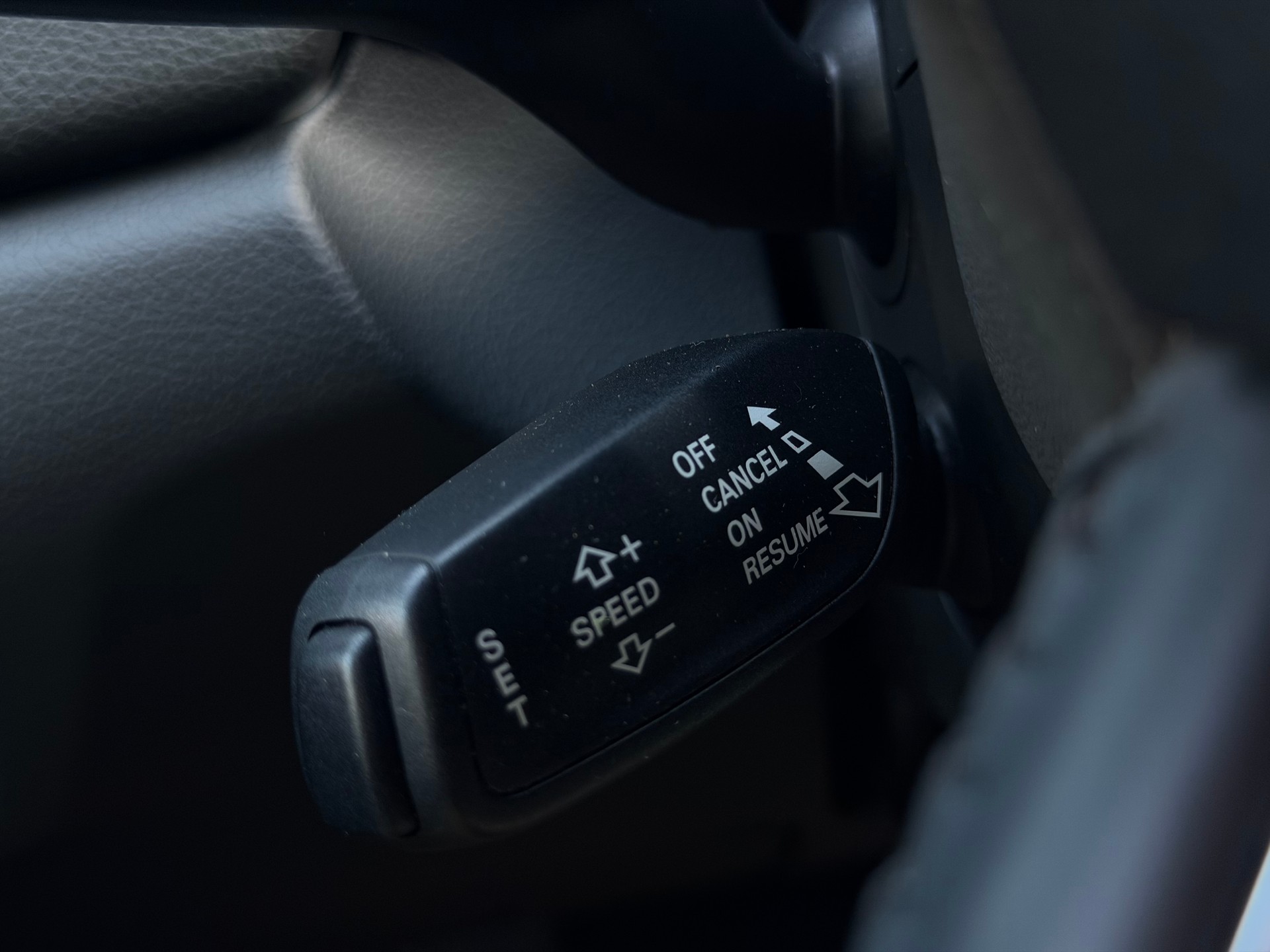 AUDI Q3 2.0 TFSI quattro S-tronic-image-18