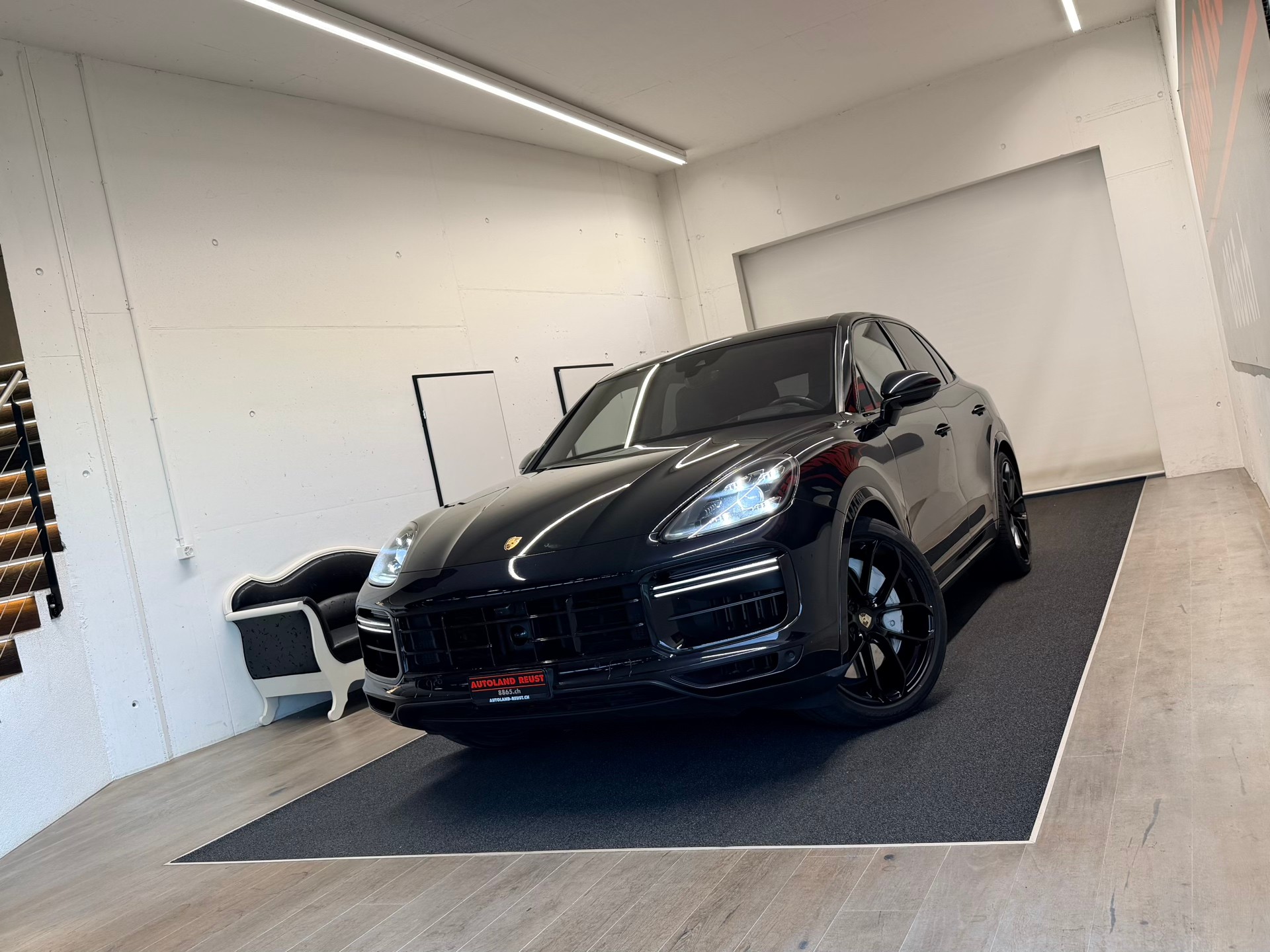 PORSCHE Cayenne Turbo-image-4