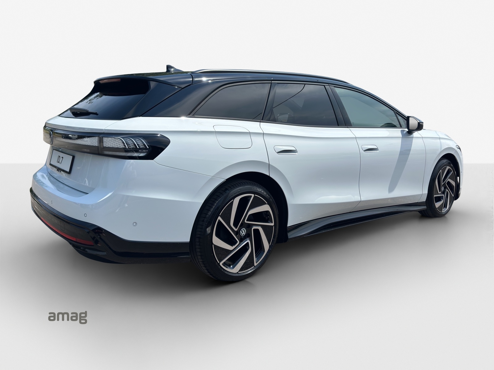 VW ID.7 Tourer Pro S-image-4
