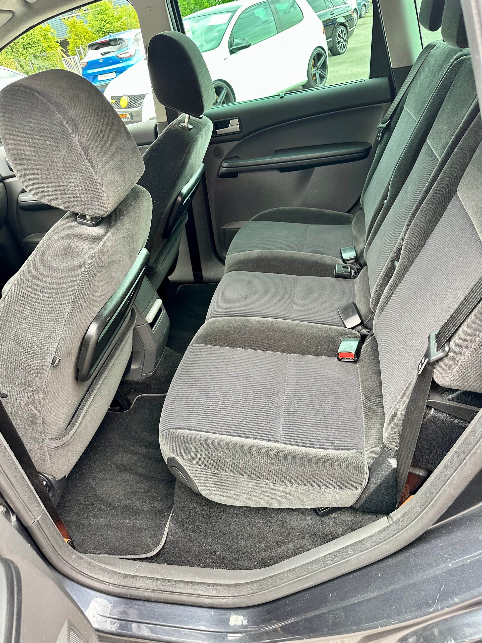 FORD Focus C-Max 2.0 Trend-image-8