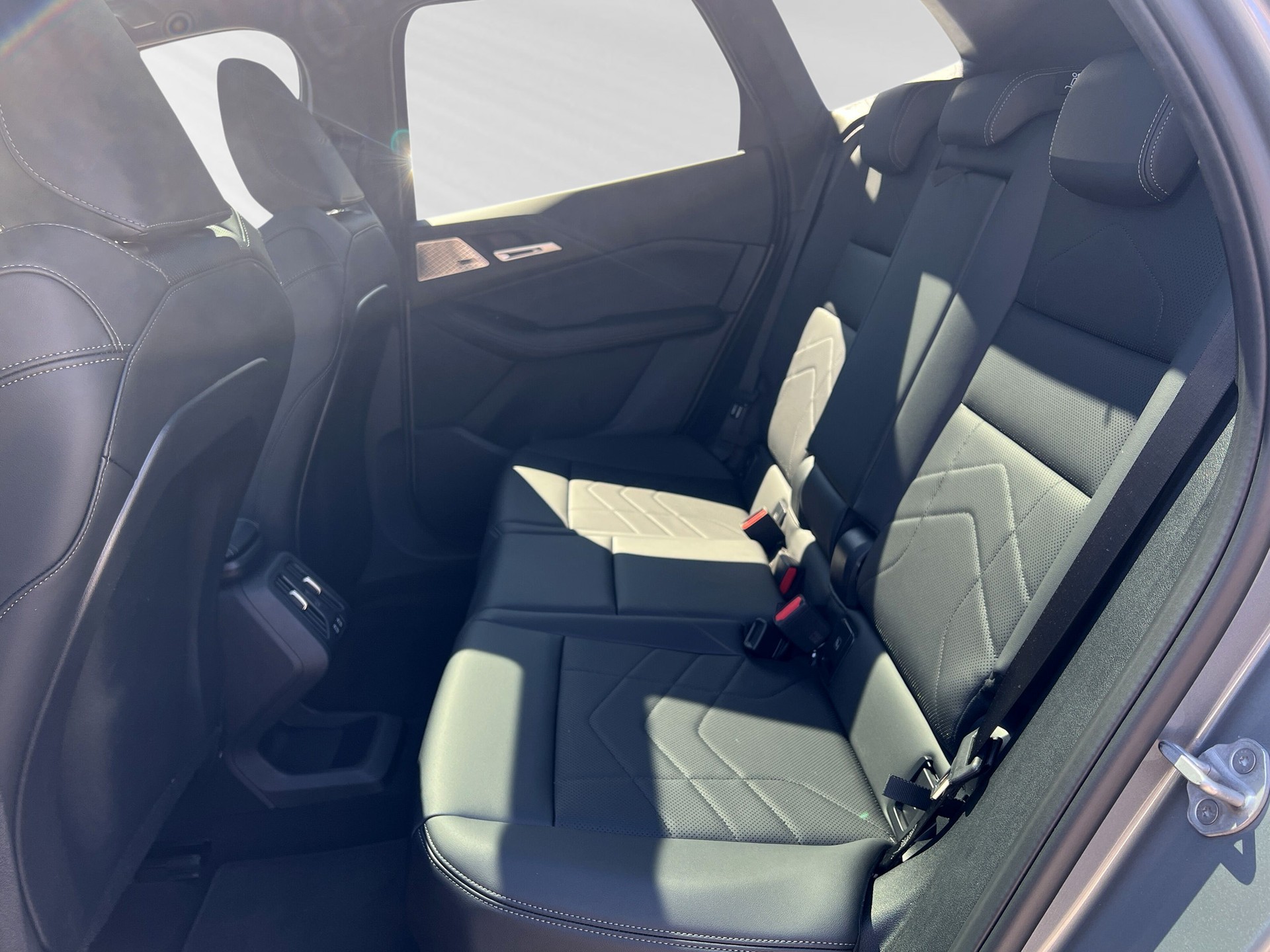 BMW 225e xDrive Active Tourer M Sport-image-6