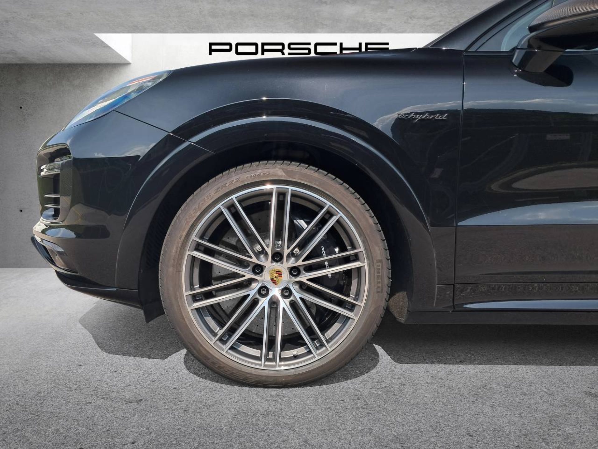 PORSCHE Cayenne Turbo S E-Hybrid Coupè-image-11