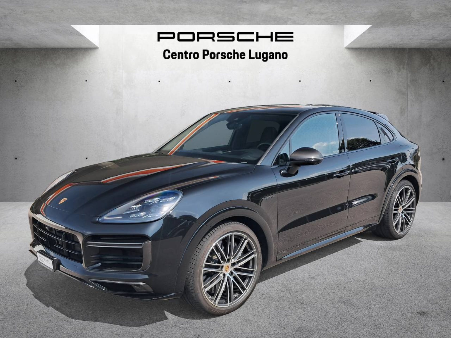 PORSCHE Cayenne Turbo S E-Hybrid Coupè-image-8