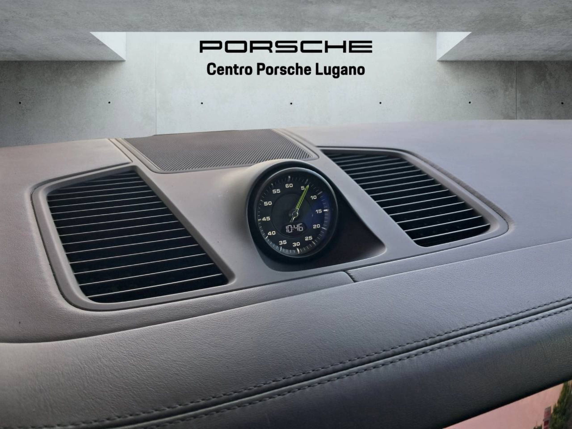 PORSCHE Cayenne Turbo S E-Hybrid Coupè-image-24