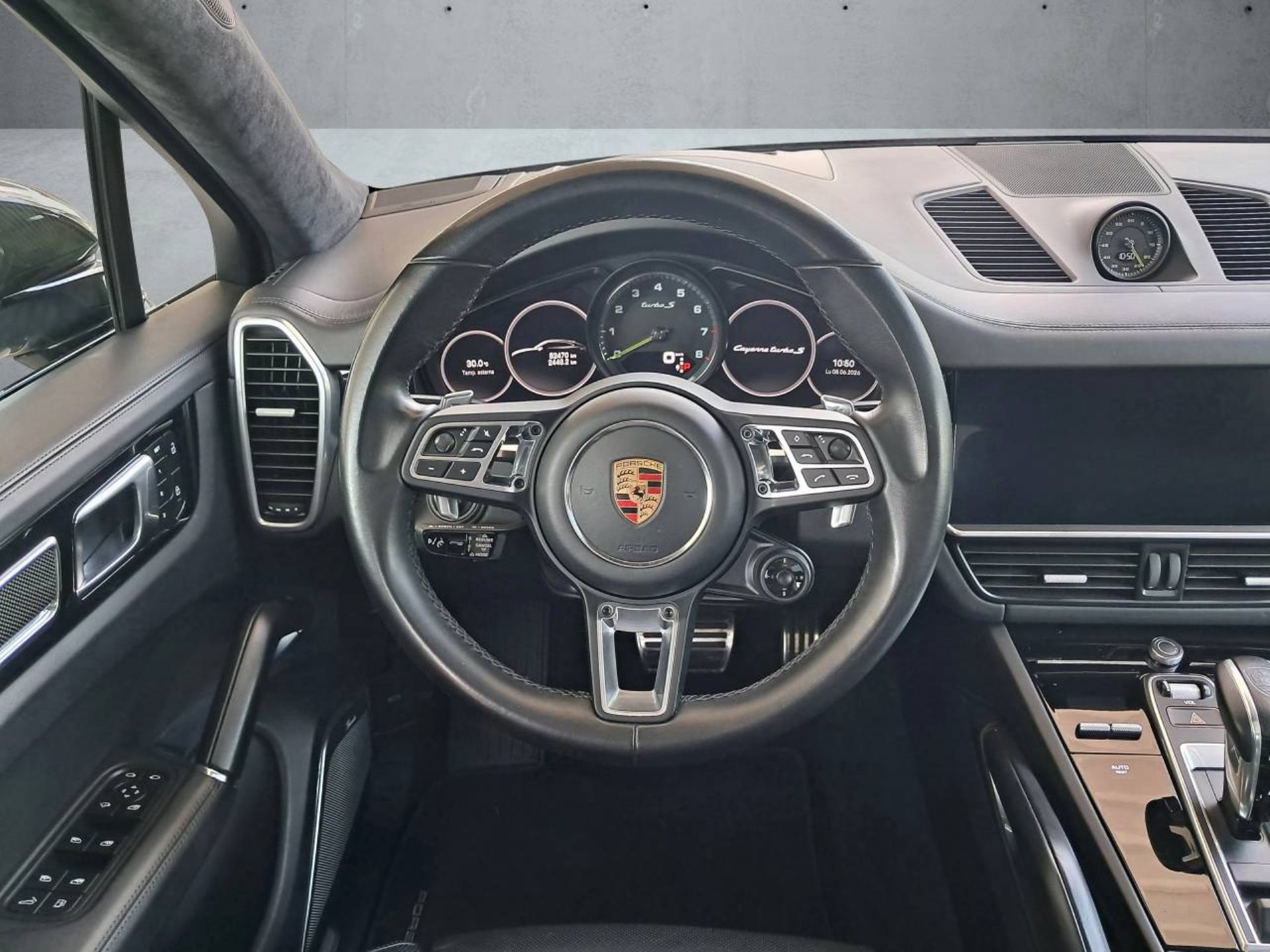 PORSCHE Cayenne Turbo S E-Hybrid Coupè-image-13