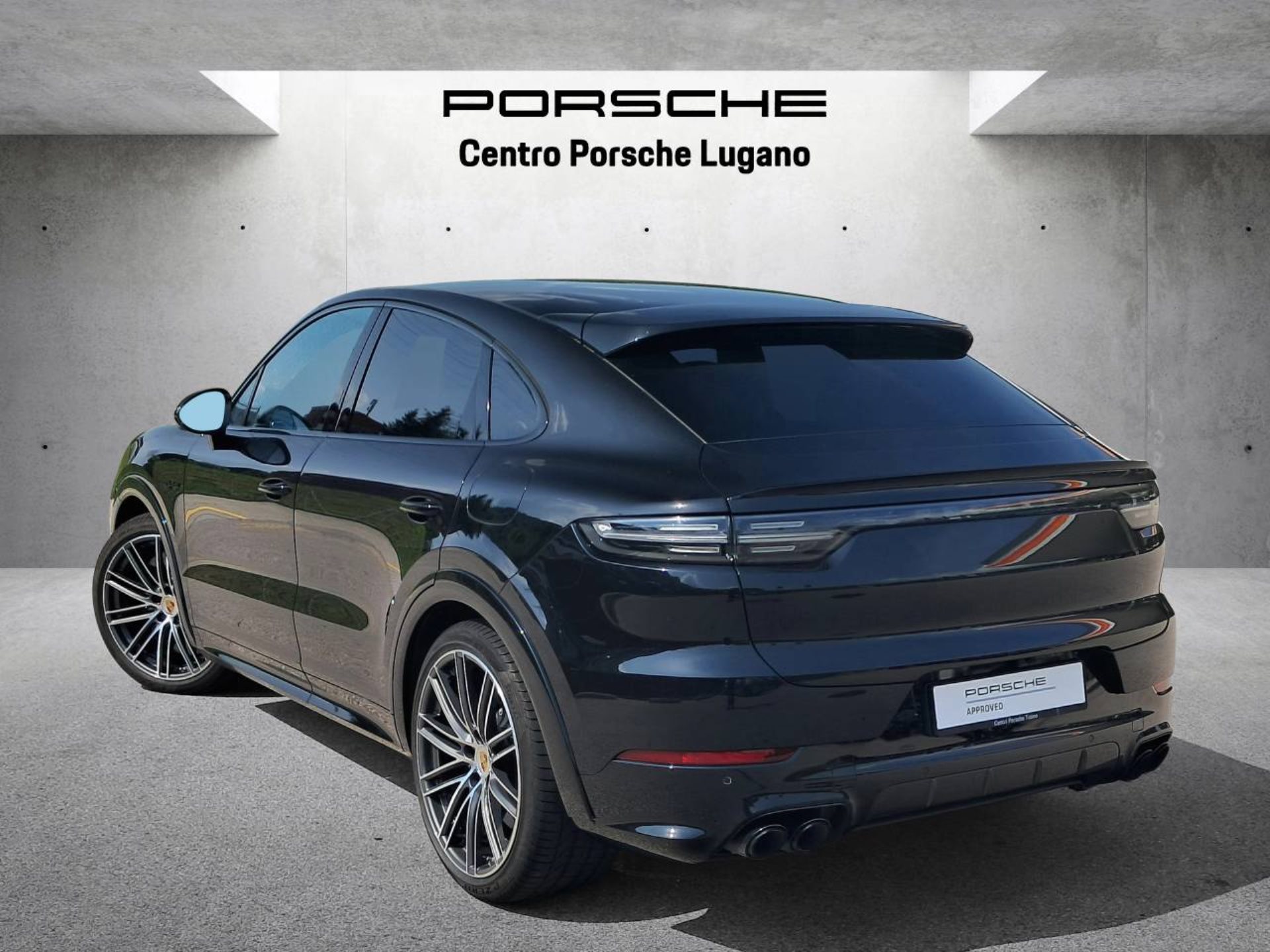PORSCHE Cayenne Turbo S E-Hybrid Coupè-image-2
