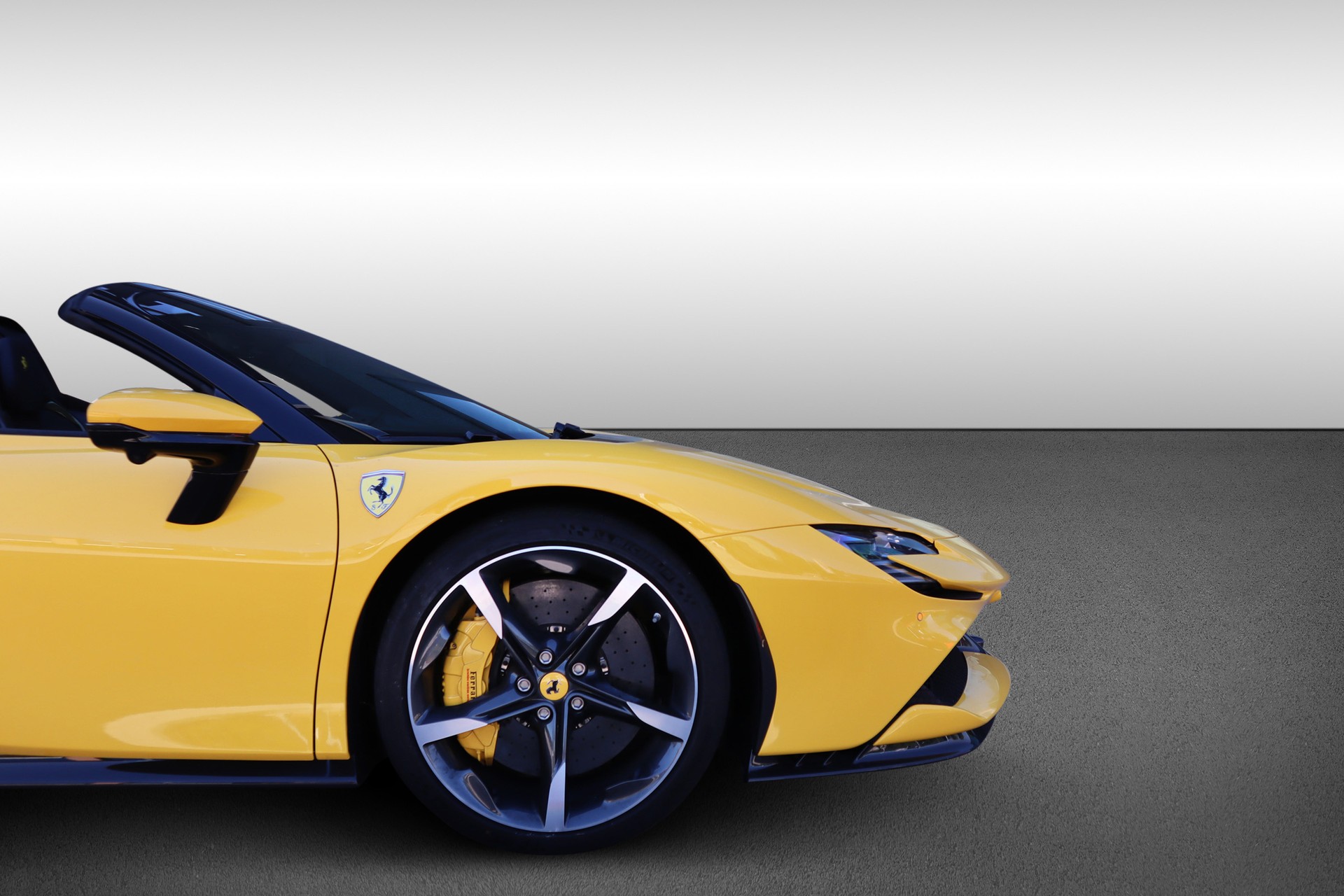 FERRARI SF90 Spider-image-9