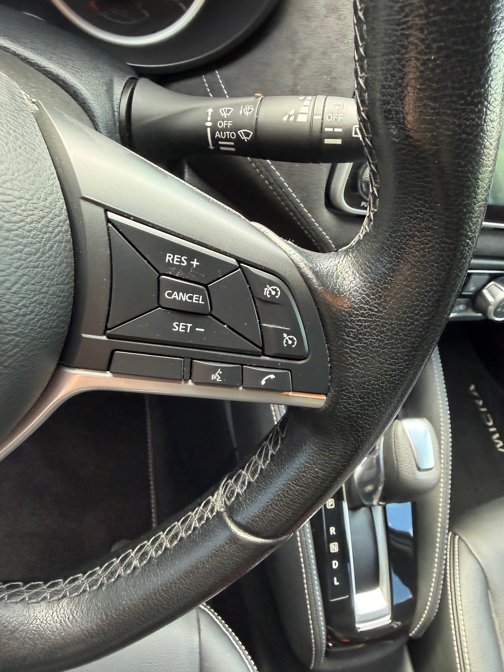NISSAN Micra IG-T n-sport Xtronic-image-11