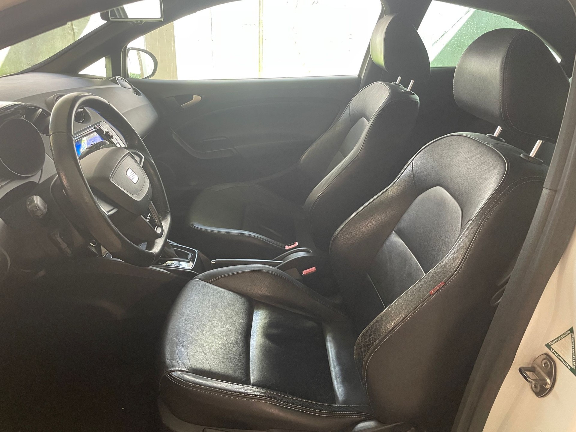SEAT Ibiza SC 1.4 TSI Cupra DSG // MFK NEU-image-12