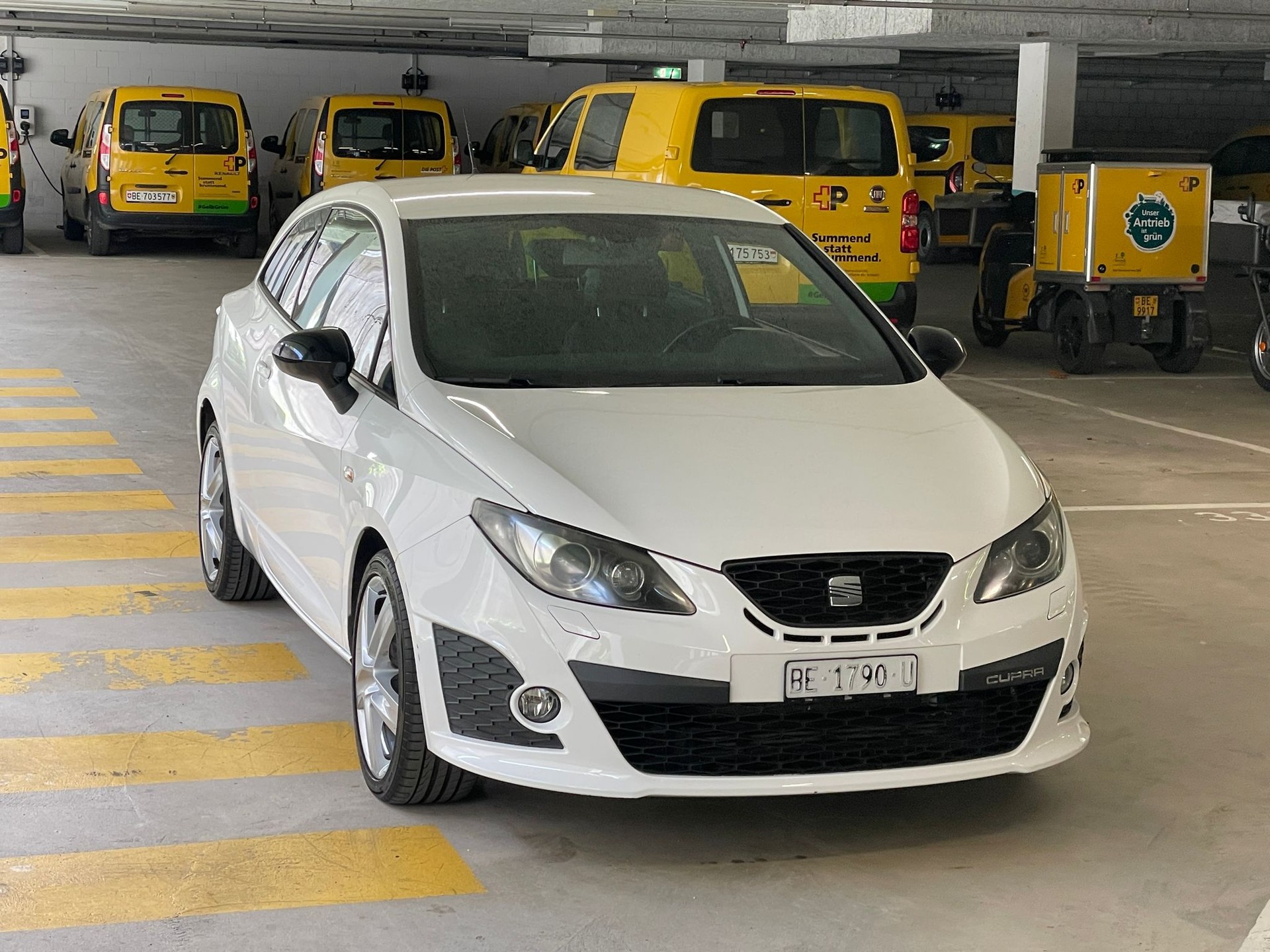 SEAT Ibiza SC 1.4 TSI Cupra DSG // MFK NEU-image-6