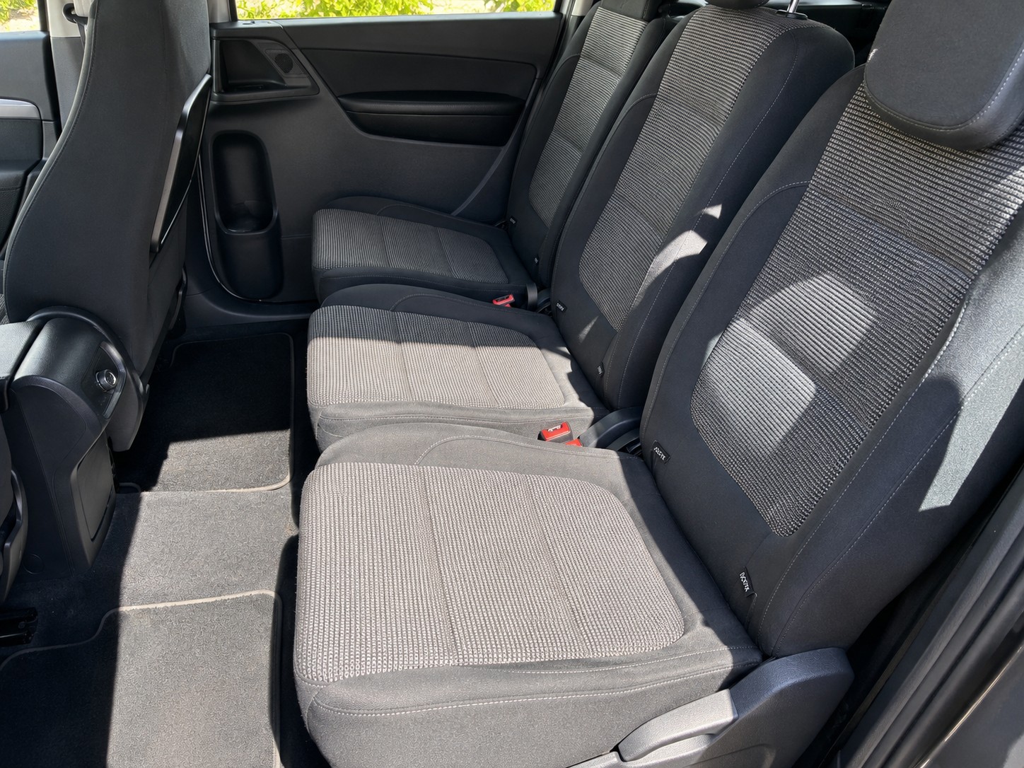 VW 2.0 TDI BlueMTA Comfl. 4m-image-7