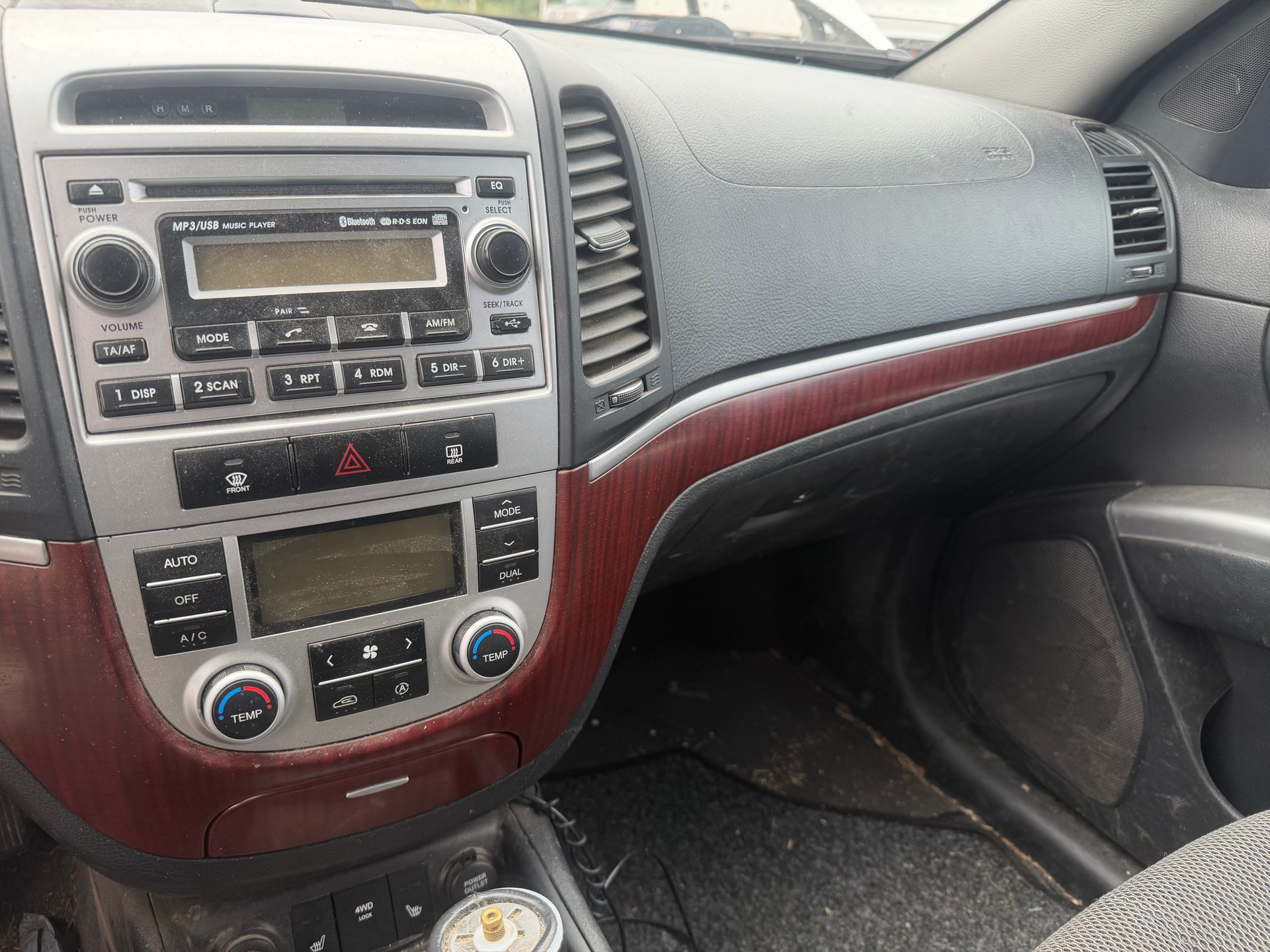 HYUNDAI Santa Fe 2.2 CRDi Comfort 4WD-image-7