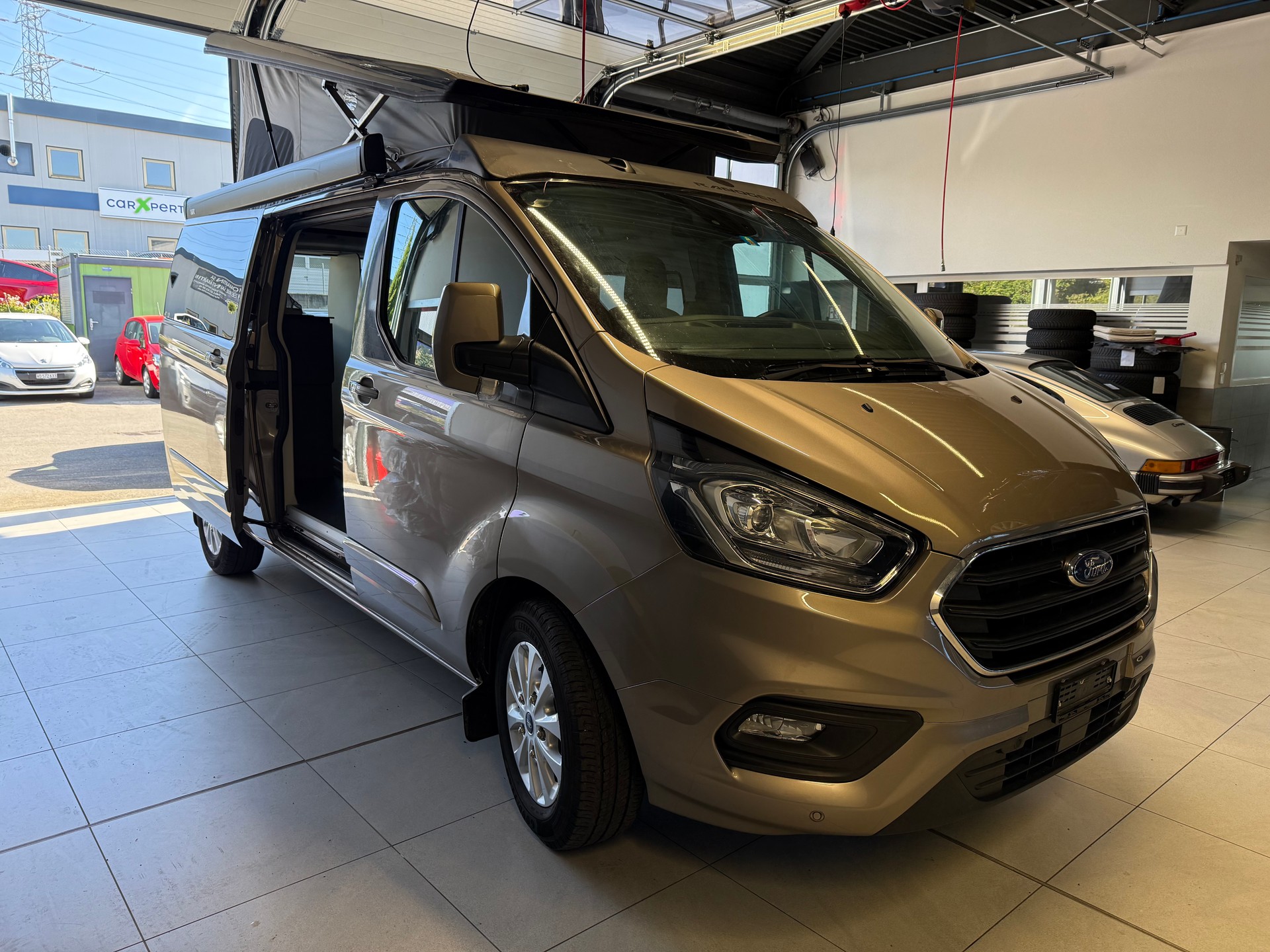 FORD Transit Custom Van 320 L2H1 Randger R530(M)-image-17