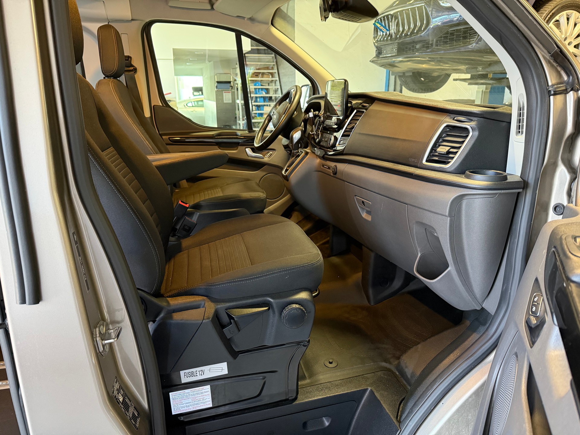 FORD Transit Custom Van 320 L2H1 Randger R530(M)-image-15