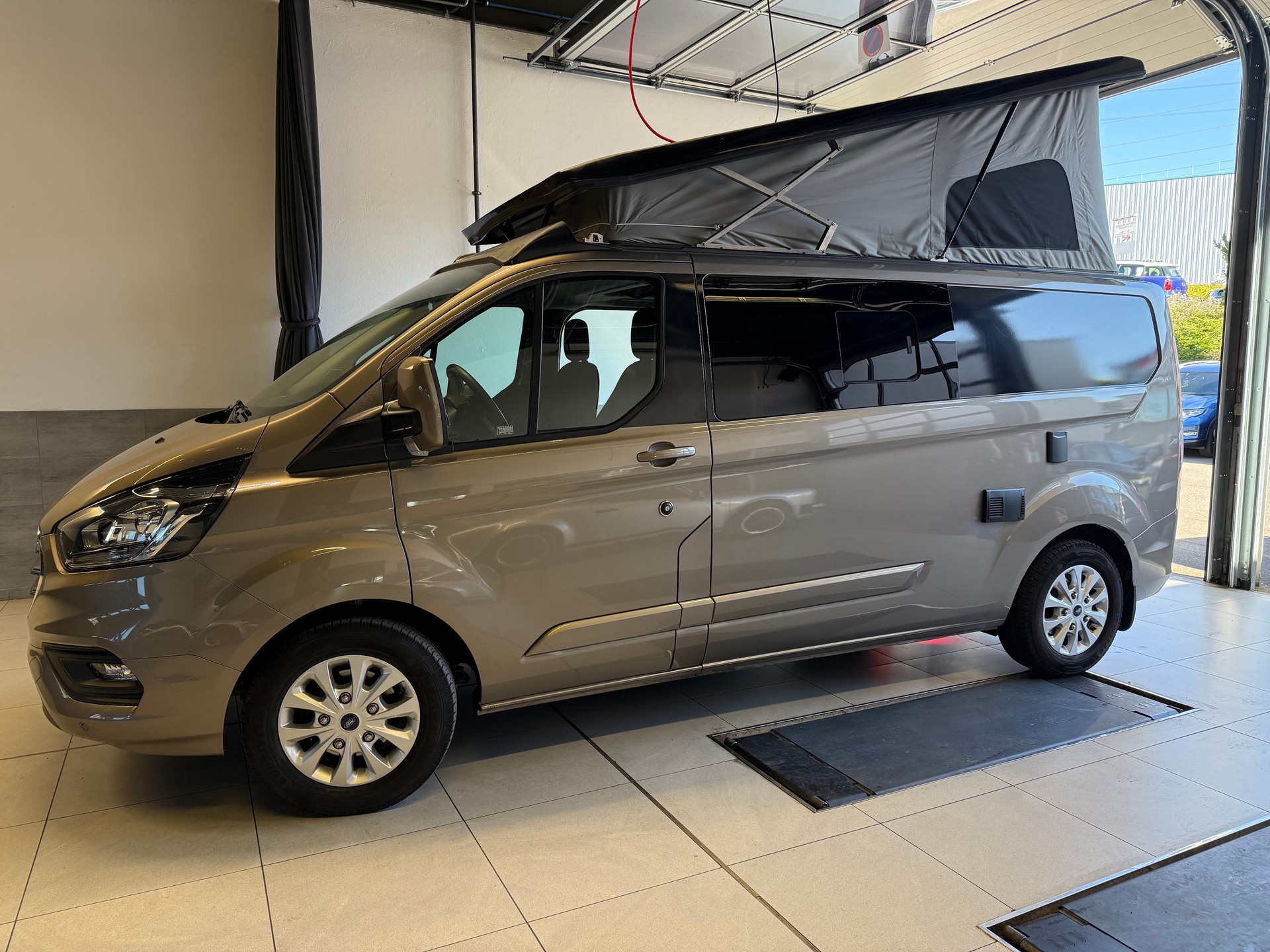 FORD Transit Custom Van 320 L2H1 Randger R530(M)-image-19