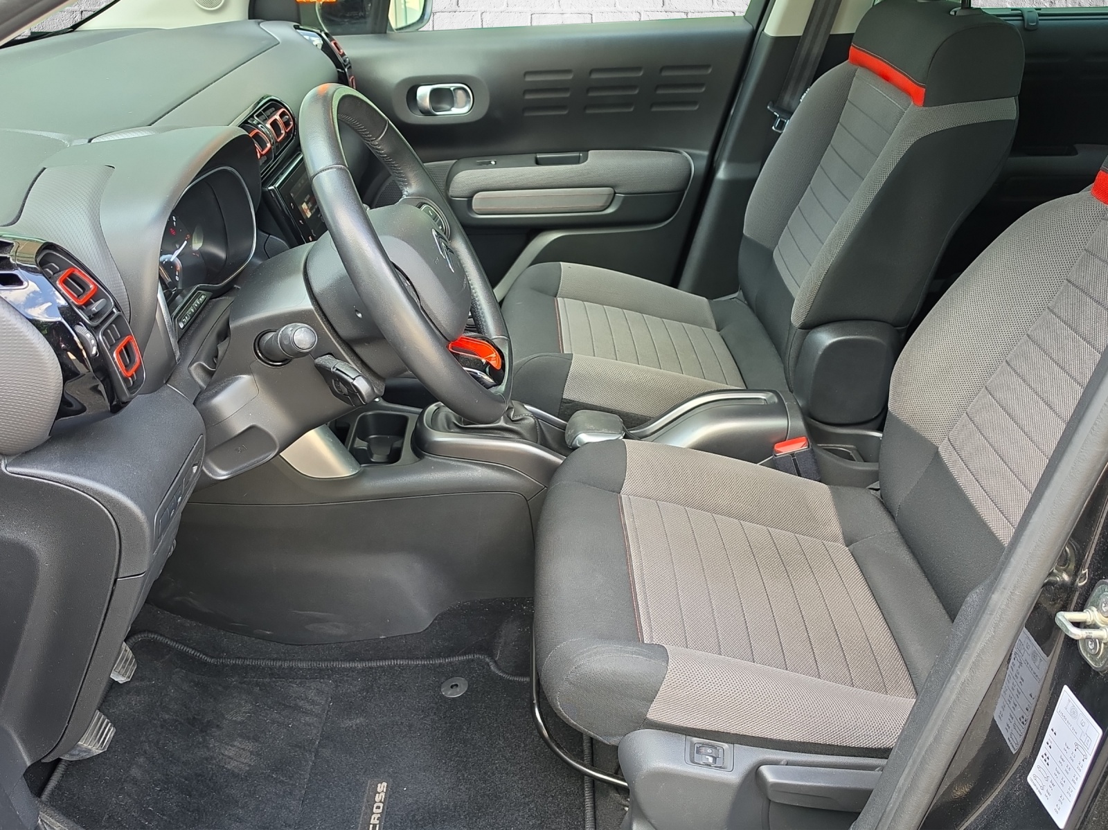 CITROEN C3 Aircross 1.2i PureTech Shine-image-7