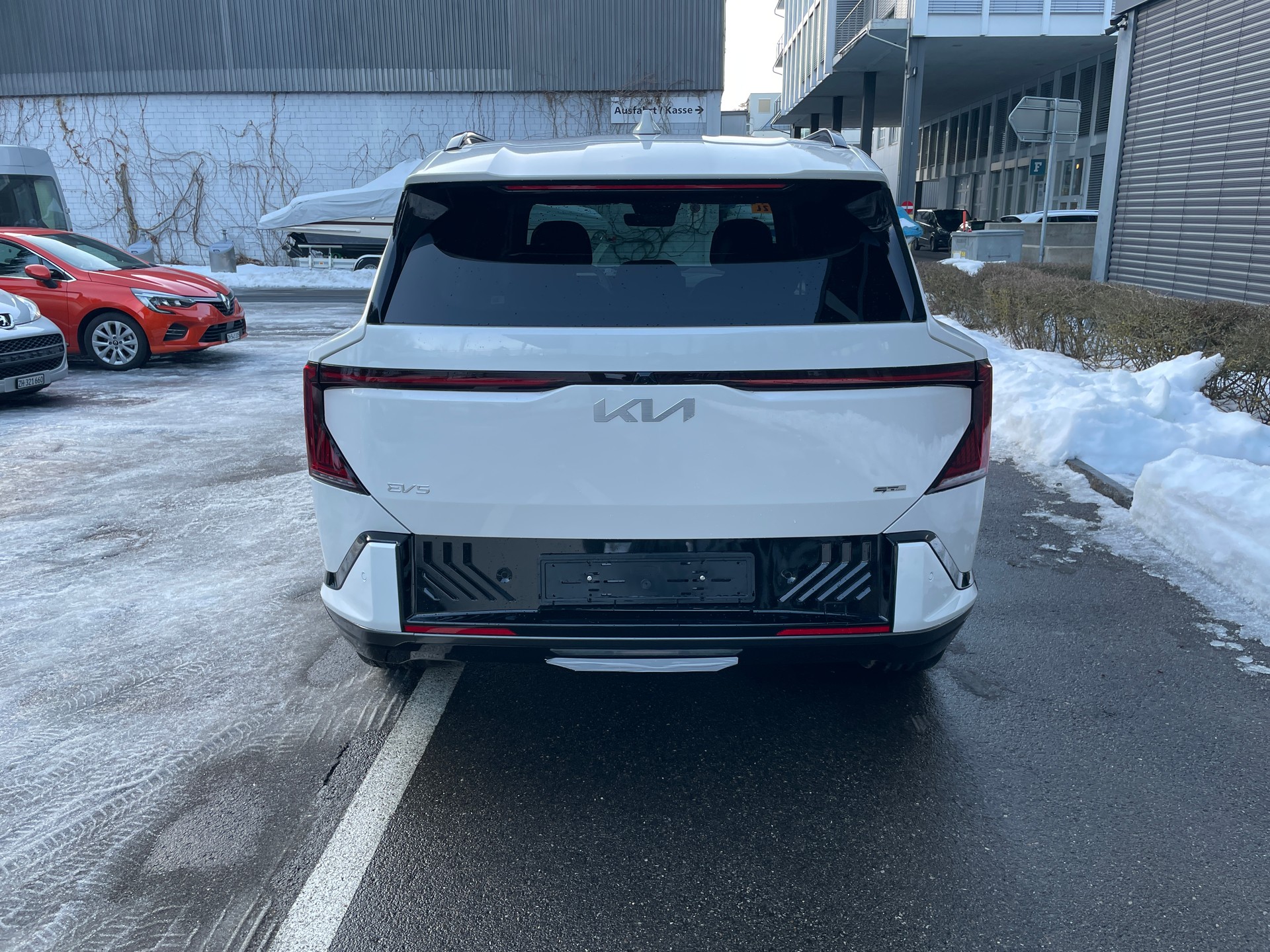 KIA EV5 81,4 kWh GT-Line mit GT-Line Pack und Panorama Dach-image-3